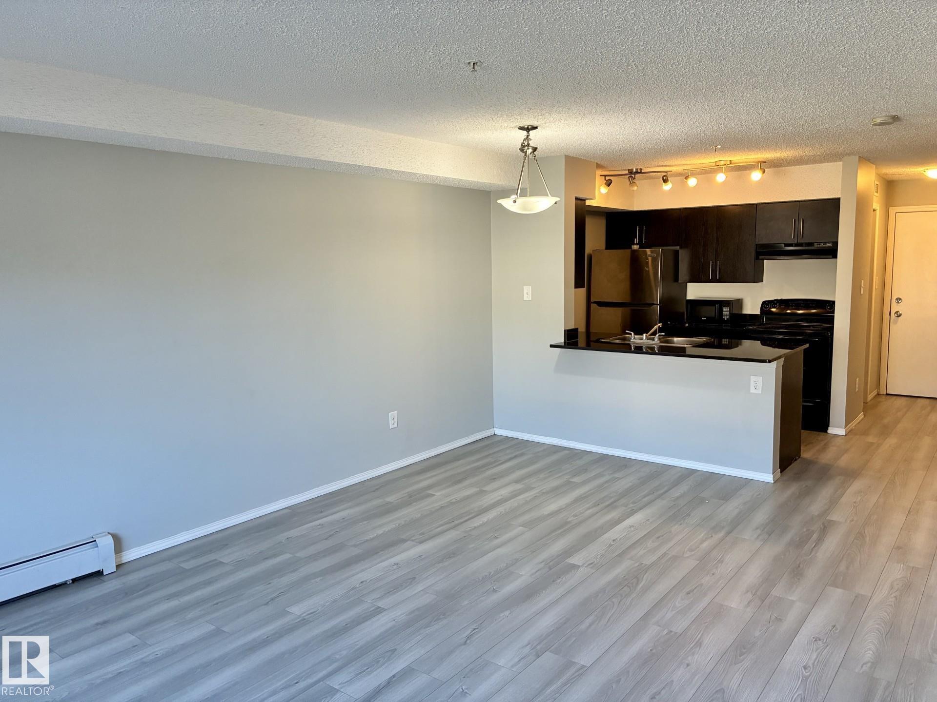 307 1080 MCCONACHIE Boulevard Edmonton Alberta