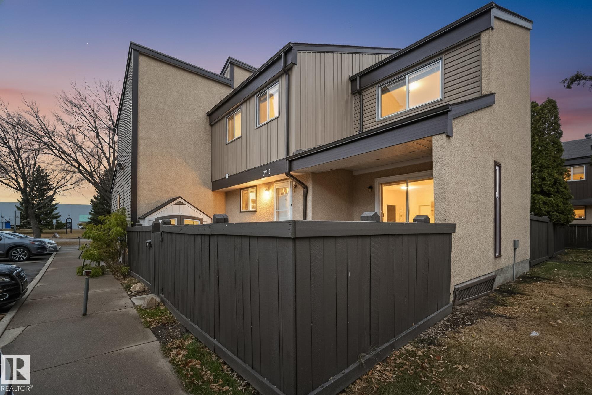 7271 180 Street, Edmonton, Alberta, T5T 3G1