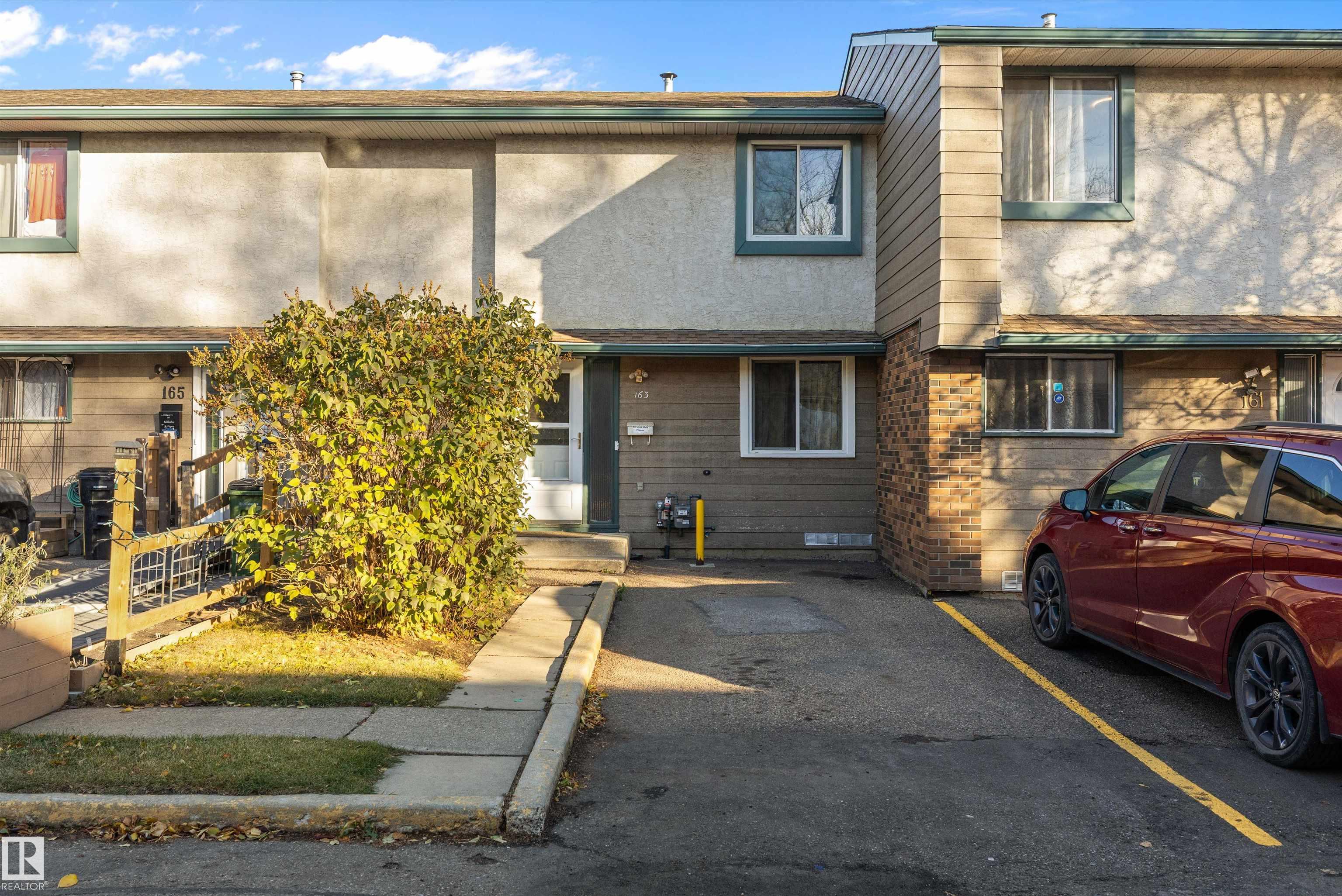 163 Abbottsfield Road Nw, Edmonton, Alberta, T5W 4S9