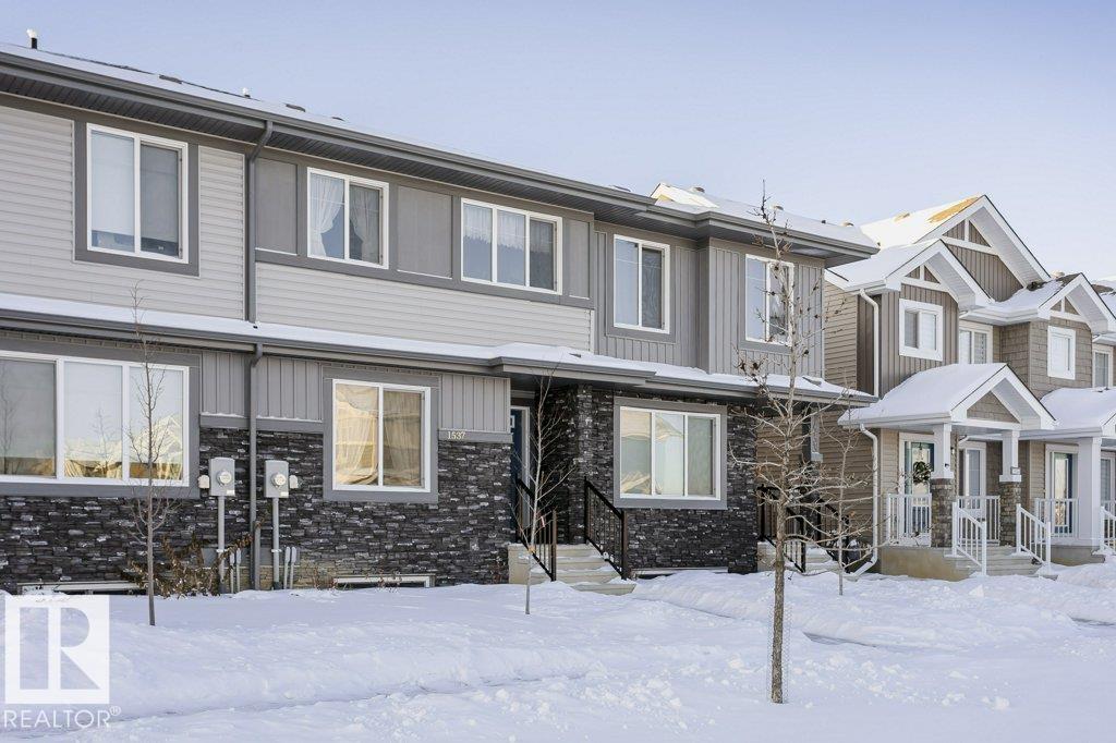 1537 Sandstone Boulevard, Sherwood Park, Alberta, T8H 1Z8
