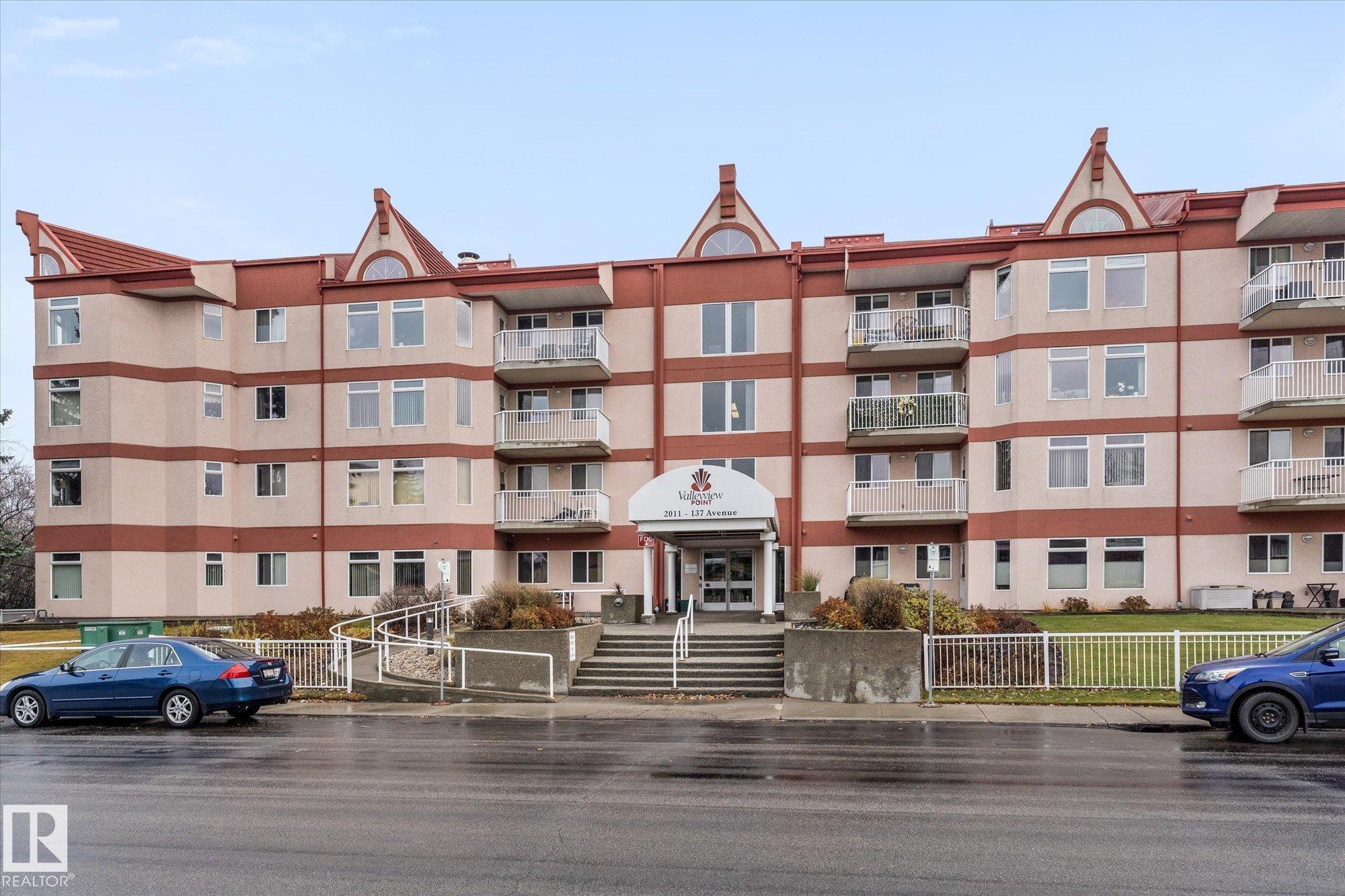 114 2011 137 Avenue, Edmonton, Alberta, T5A 4W2