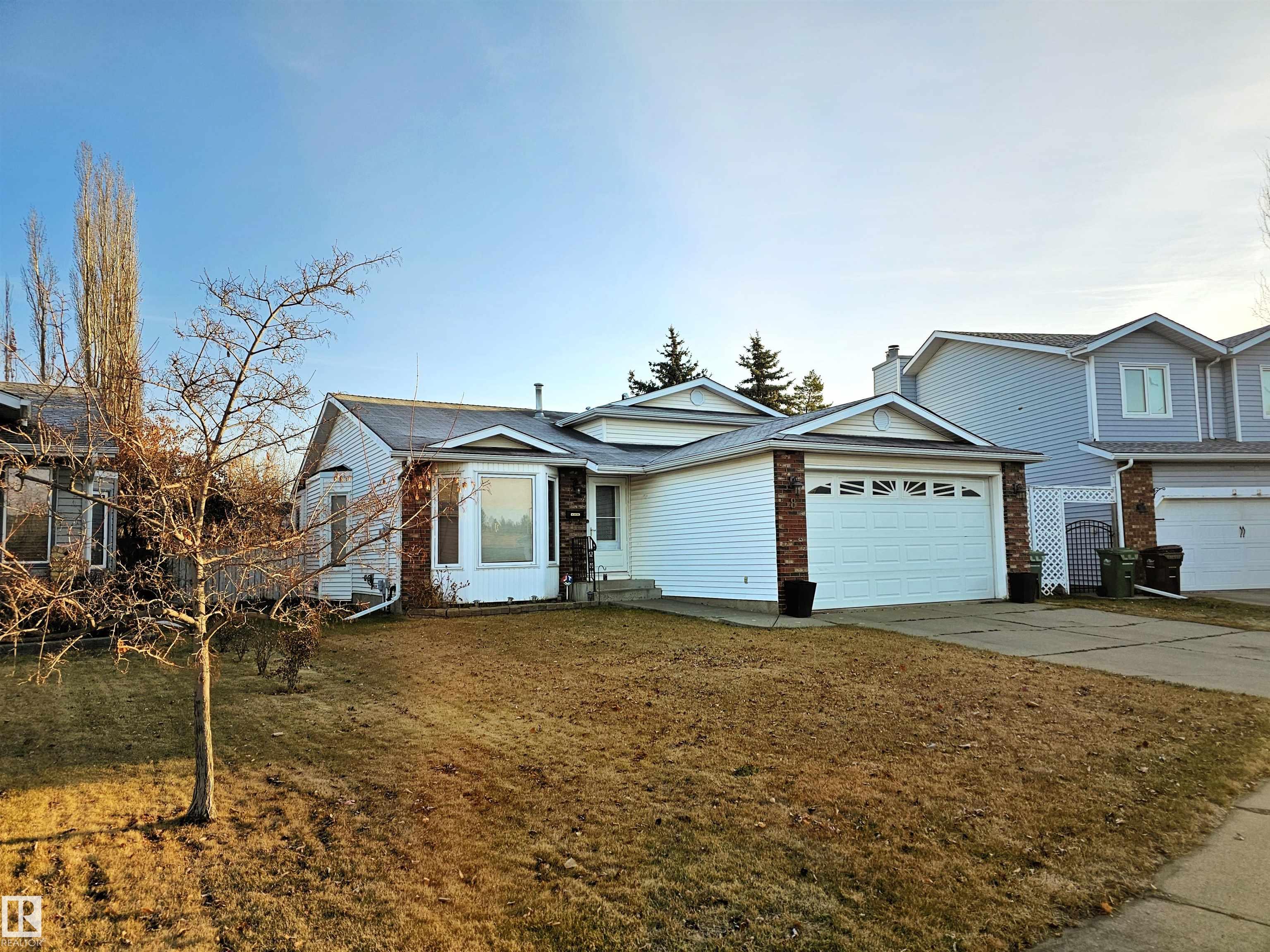 8 Daniel Place, St. Albert, Alberta, T8N 5P6