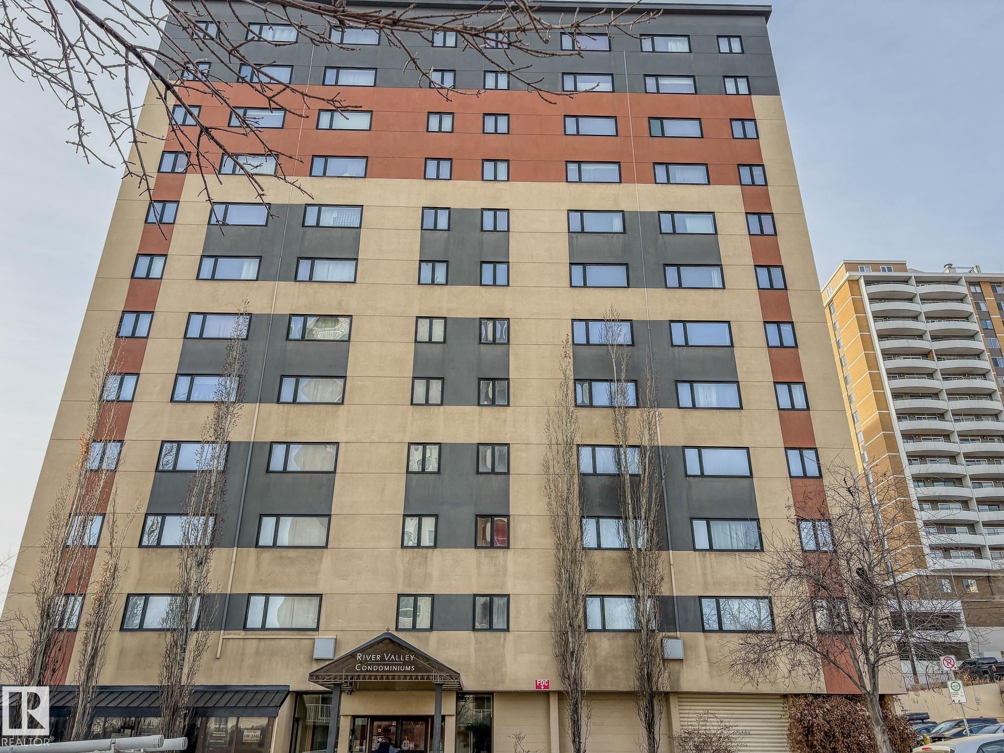 802 9710 105 Street, Edmonton, Alberta, T5K 1A4