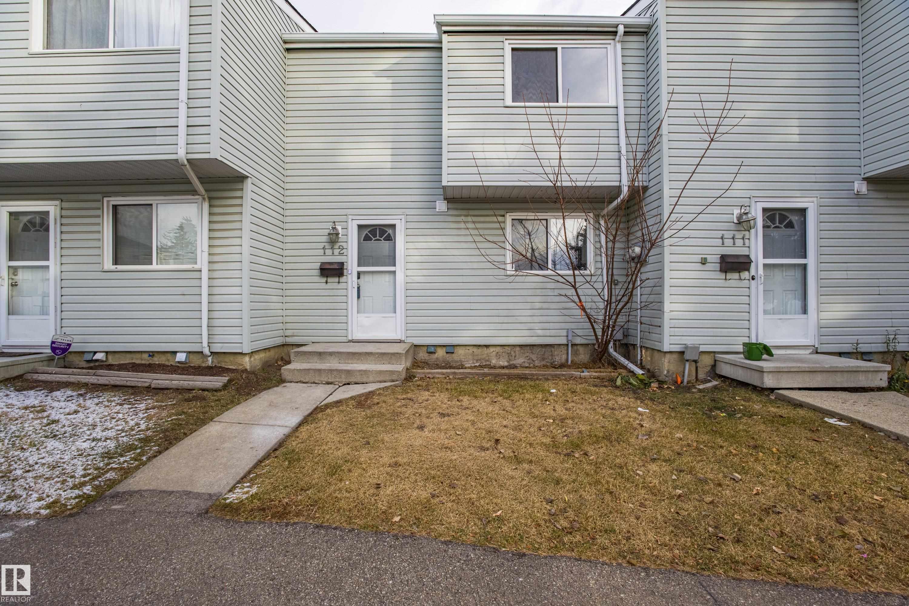 112 Dickinsfield Court NW Edmonton Alberta