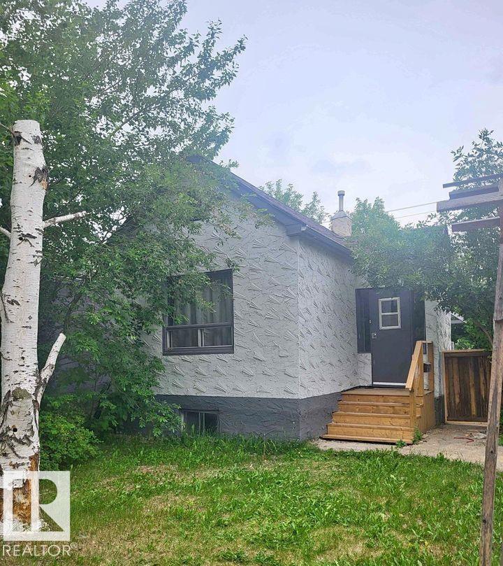 12640 71 Street, Edmonton, Alberta, T5V 0L9