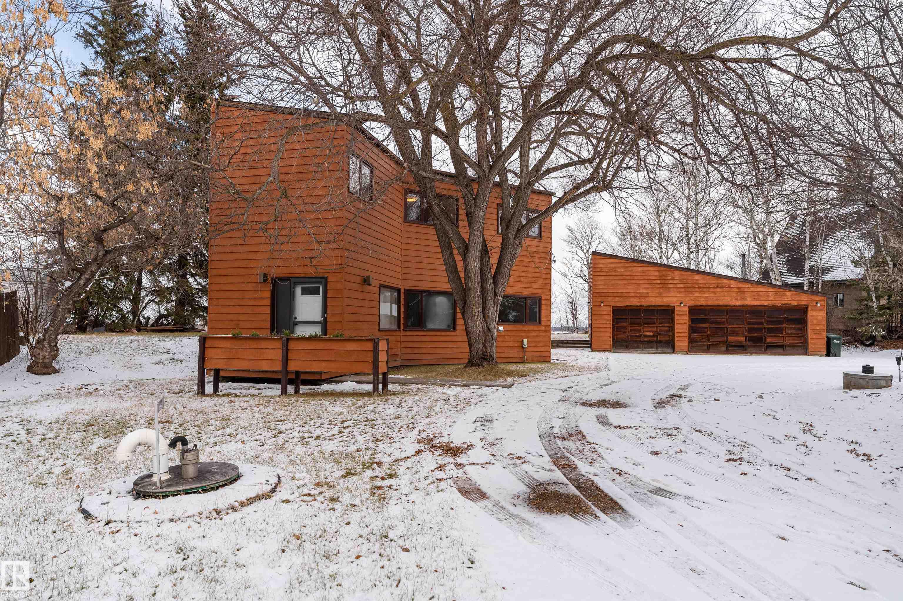 209 51268 Rge Road 204, Rural Strathcona County, Alberta, T8G 1E9