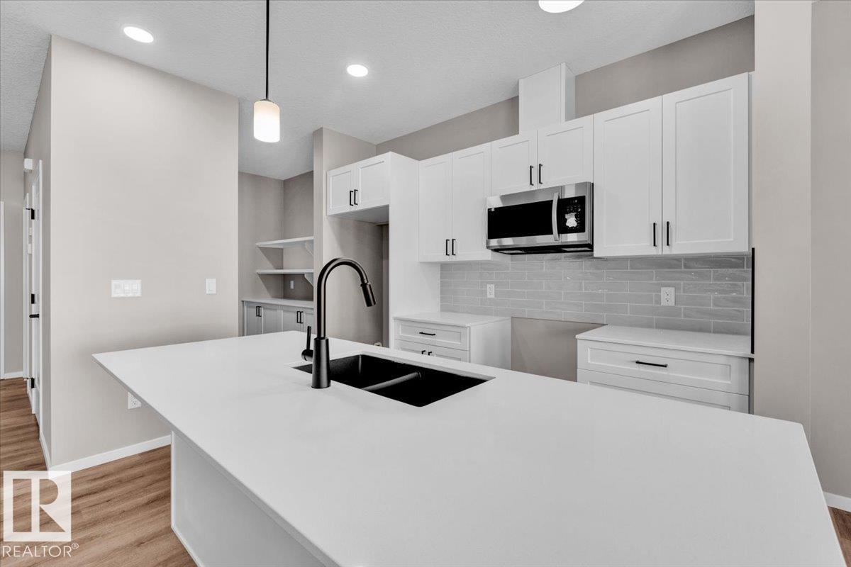 135 Hilton Cove, Spruce Grove, Alberta, T7X 1Y4