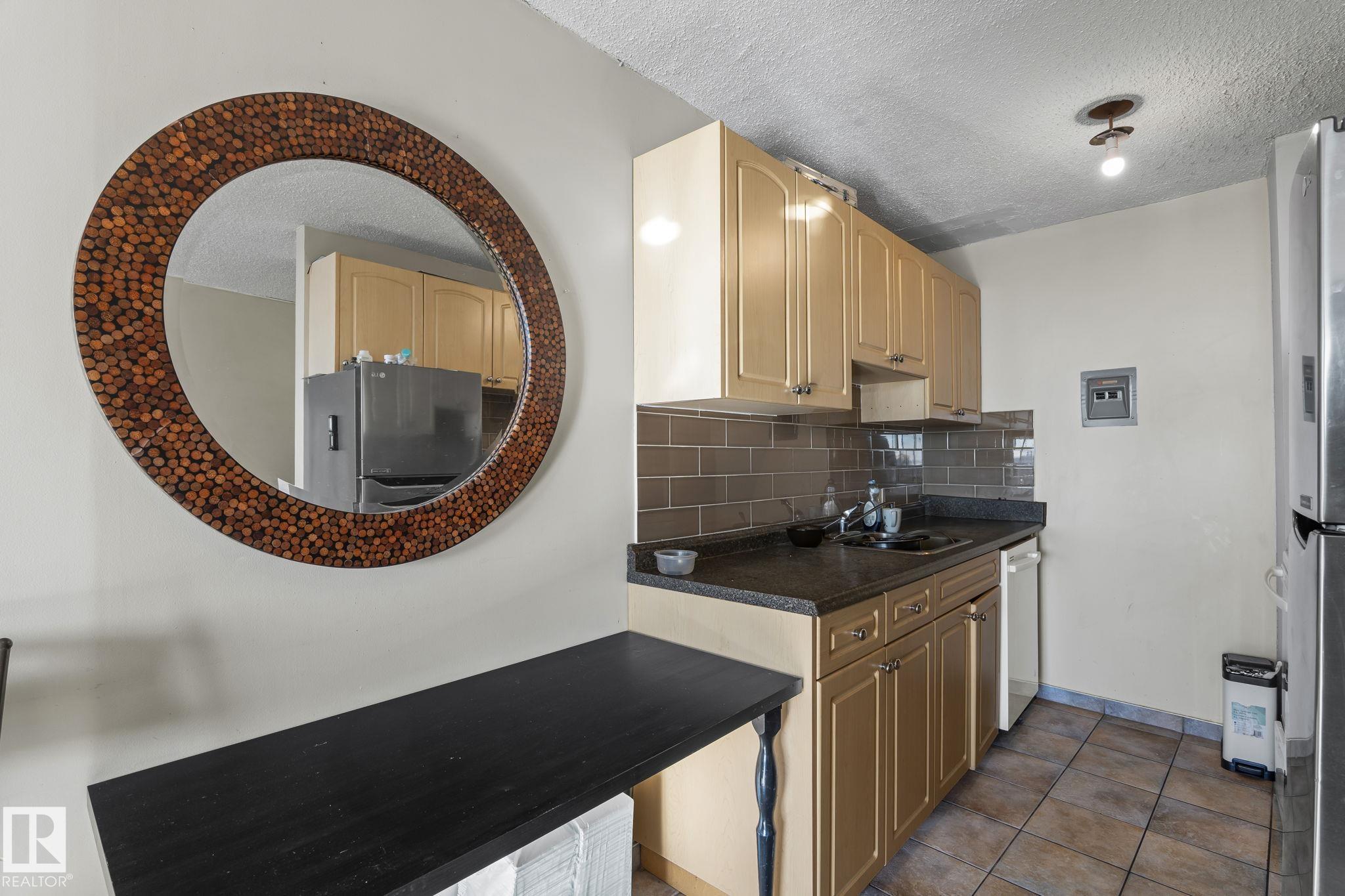 # 2004 10883 SASKATCHEWAN DR. Edmonton Alberta