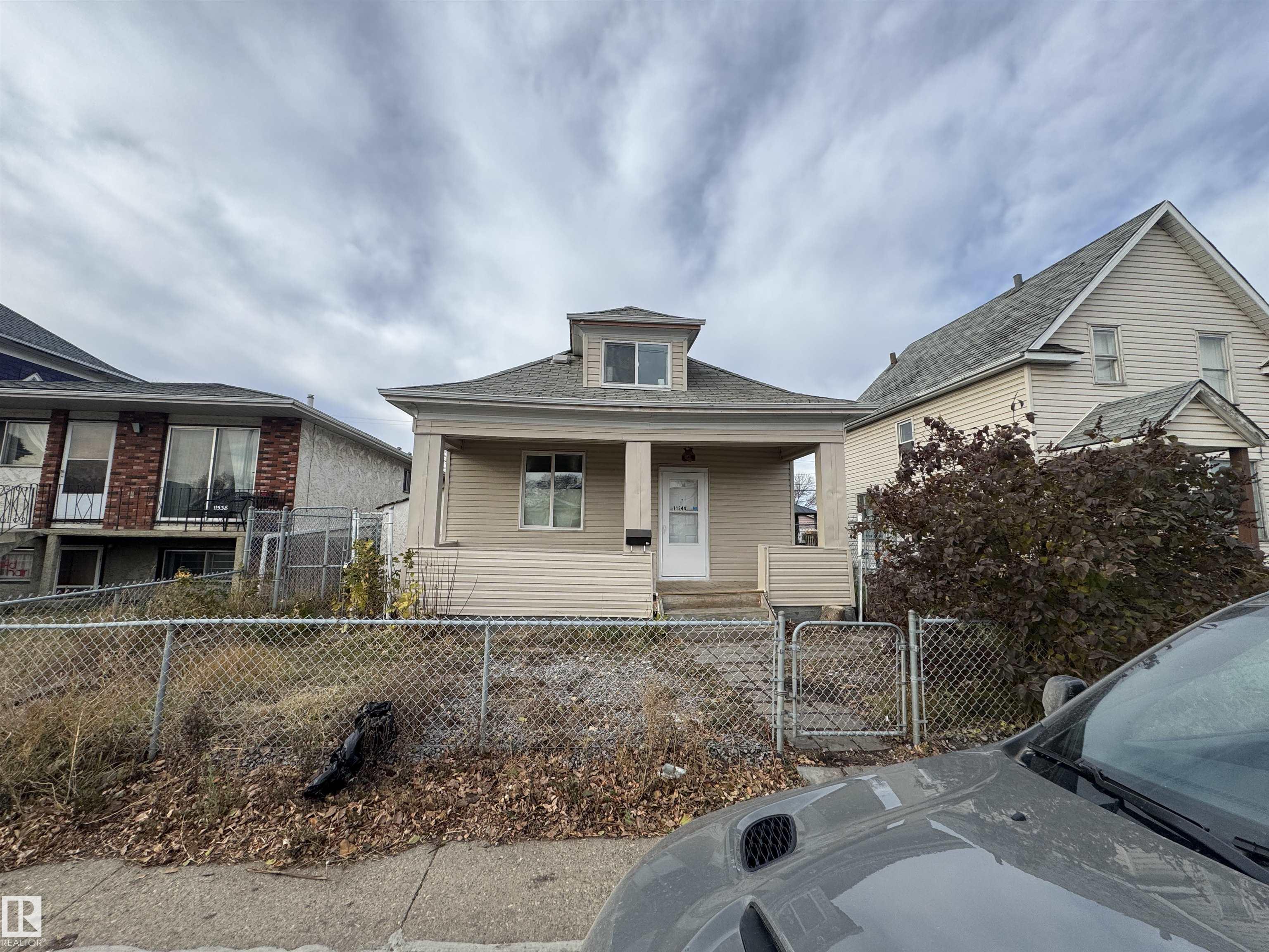 11544 95 Street, Edmonton, Alberta, T5G 1L6