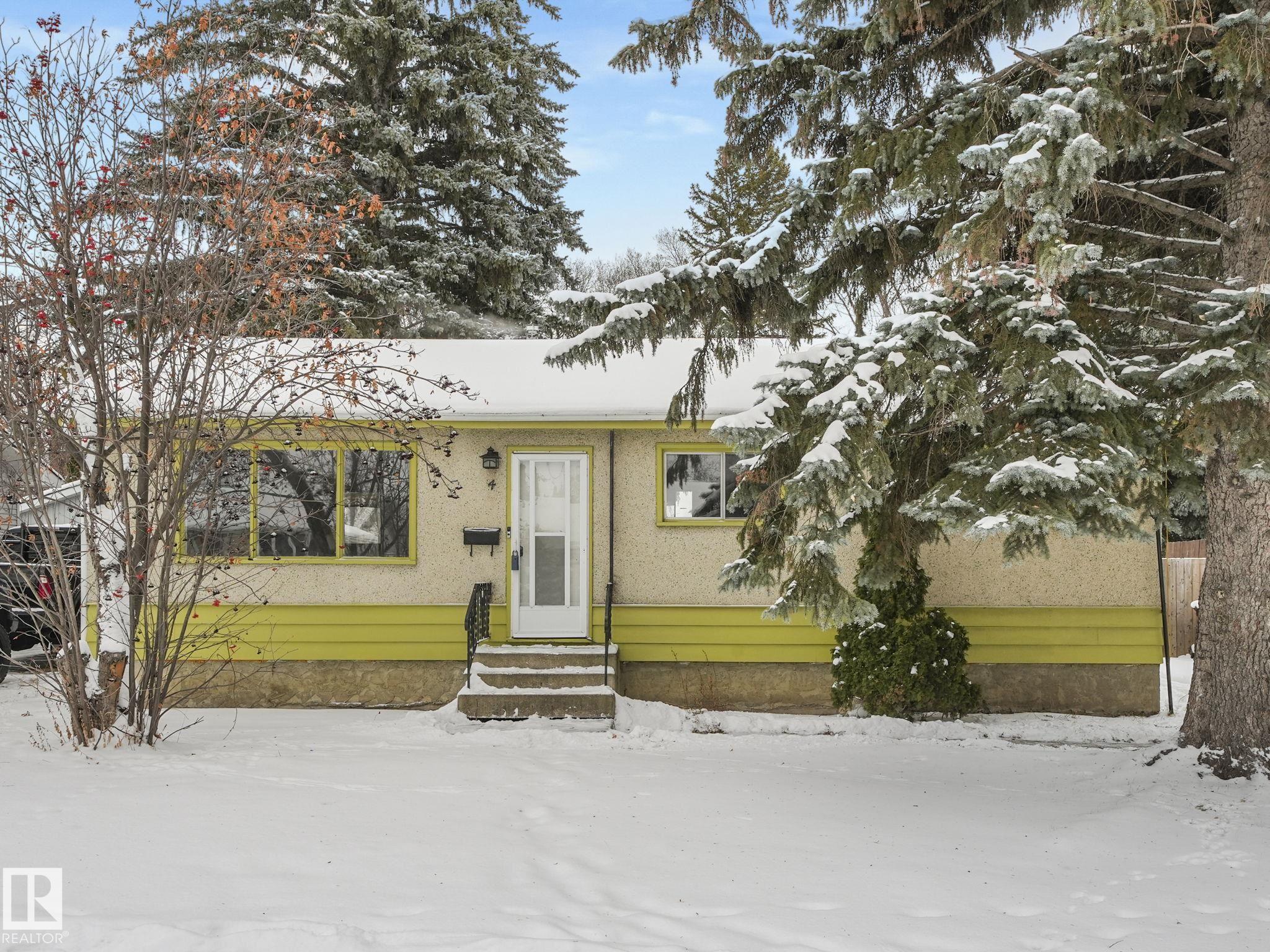 4 Gladstone Crescent, St. Albert, Alberta, T8N 0W7