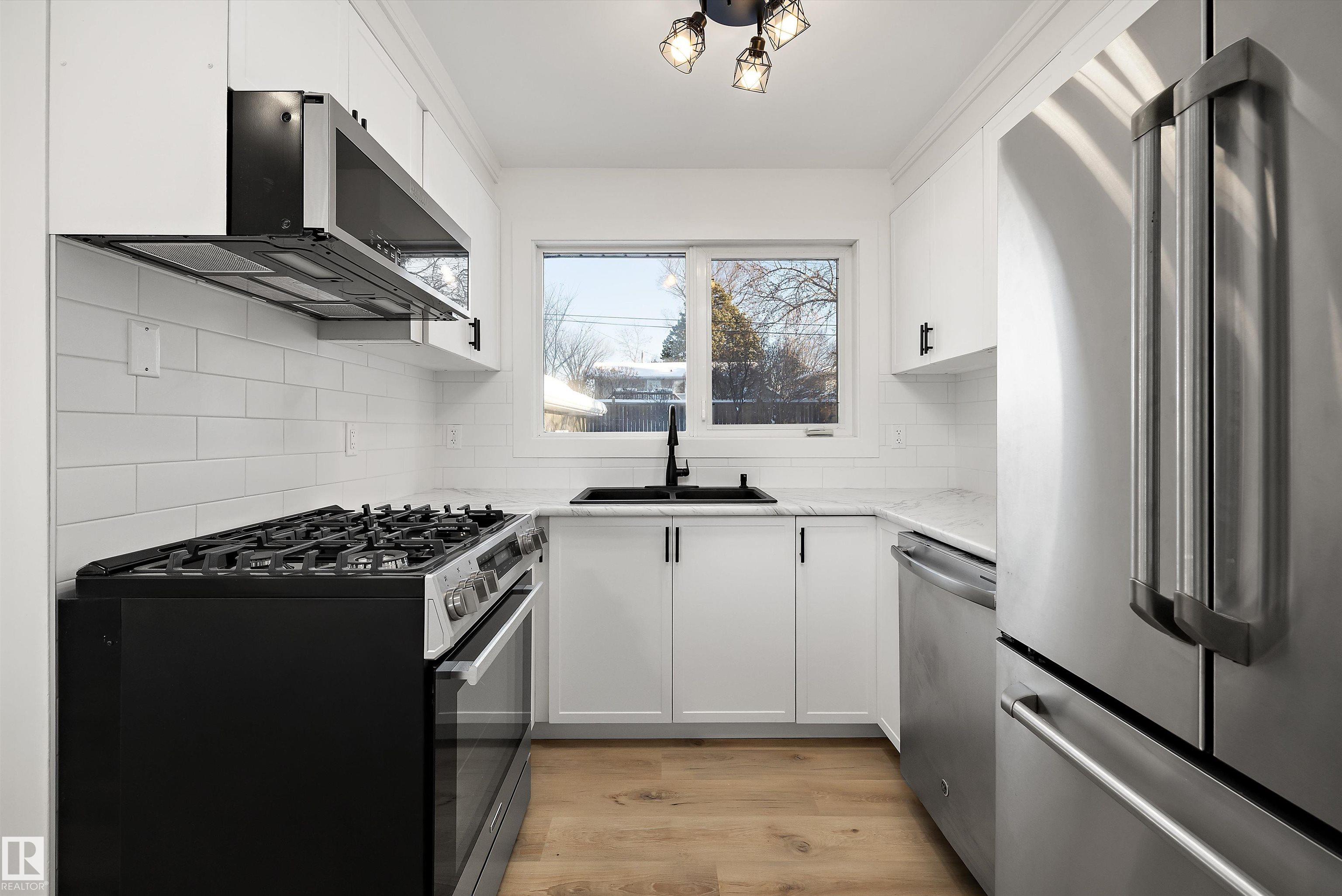 49 Sheridan Drive, St. Albert, Alberta, T8N 1N1