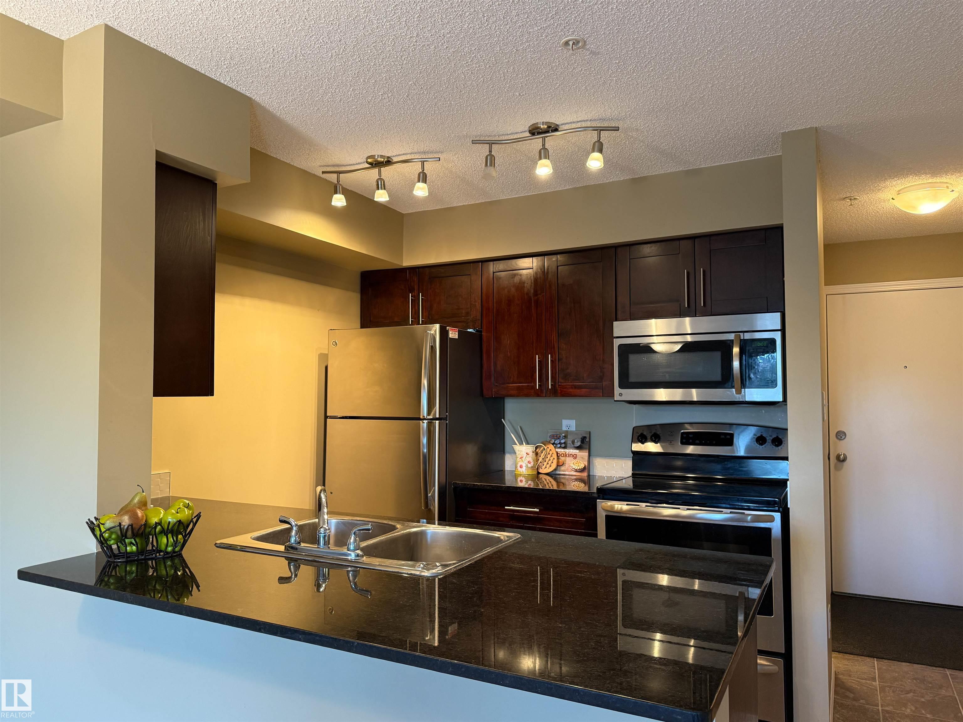 214 274 Mcconachie Drive, Edmonton, Alberta, T5Y 3N4