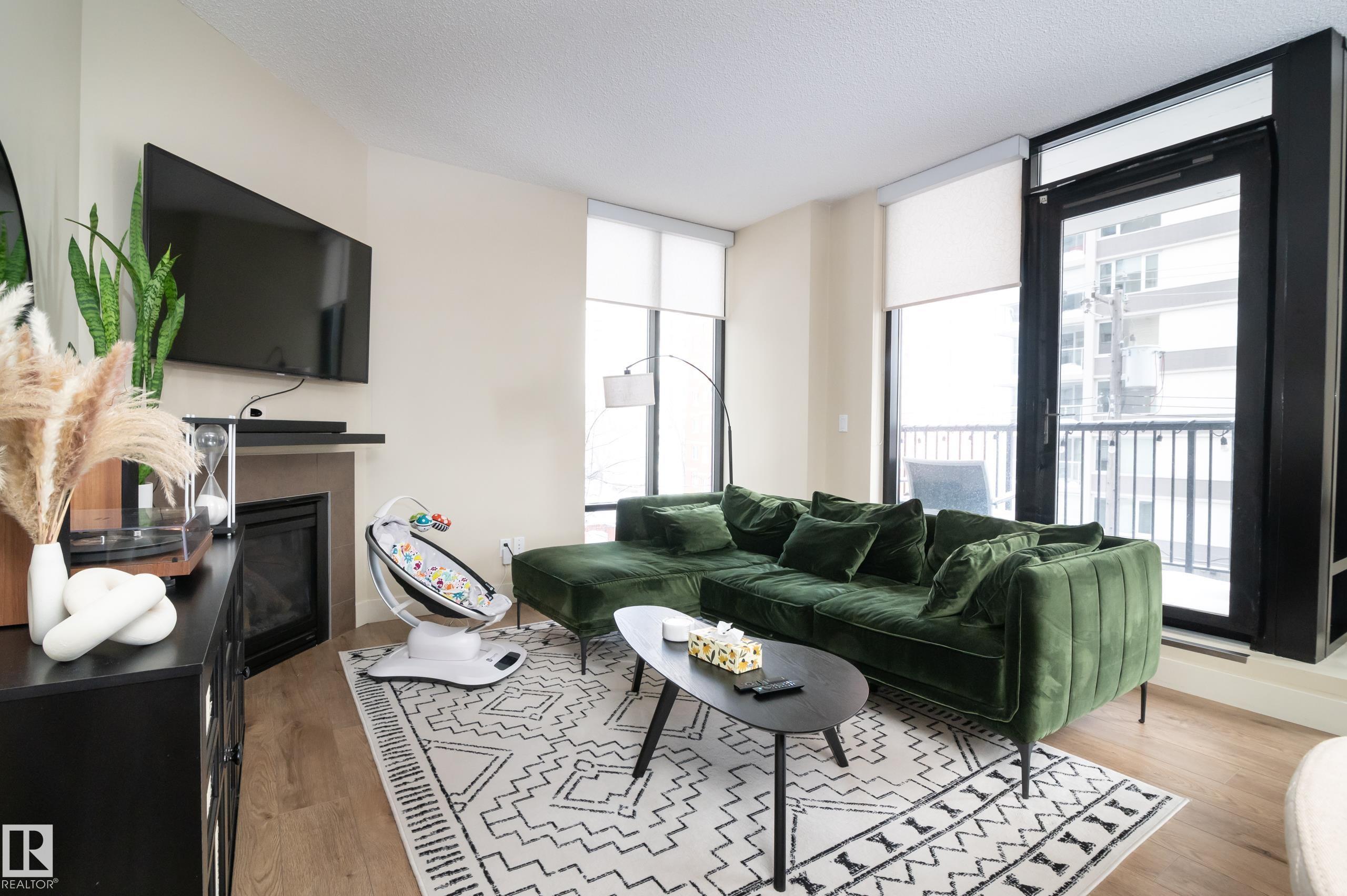 304 11933 Jasper Avenue, Edmonton, Alberta, T5K 0P1