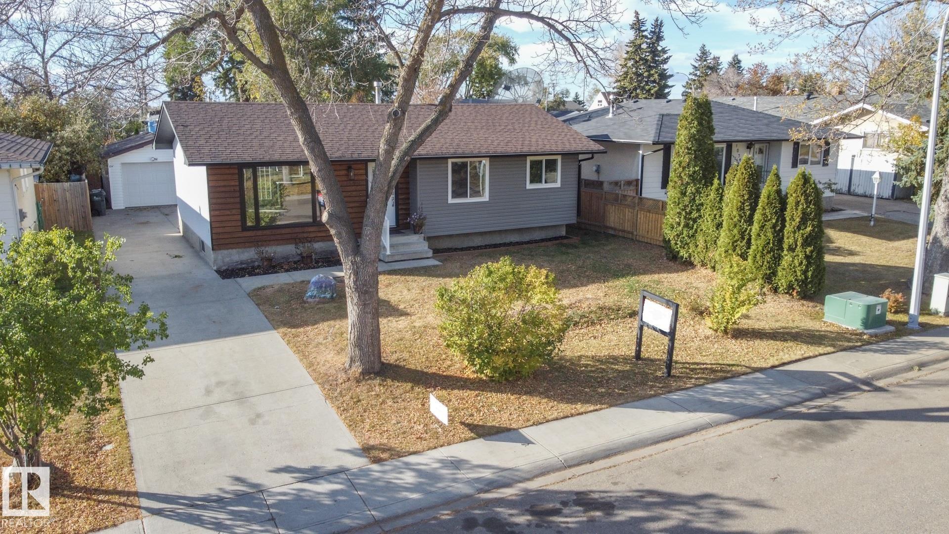 1032 Mony Penny Crescent, Sherwood Park, Alberta, T8A 1C3