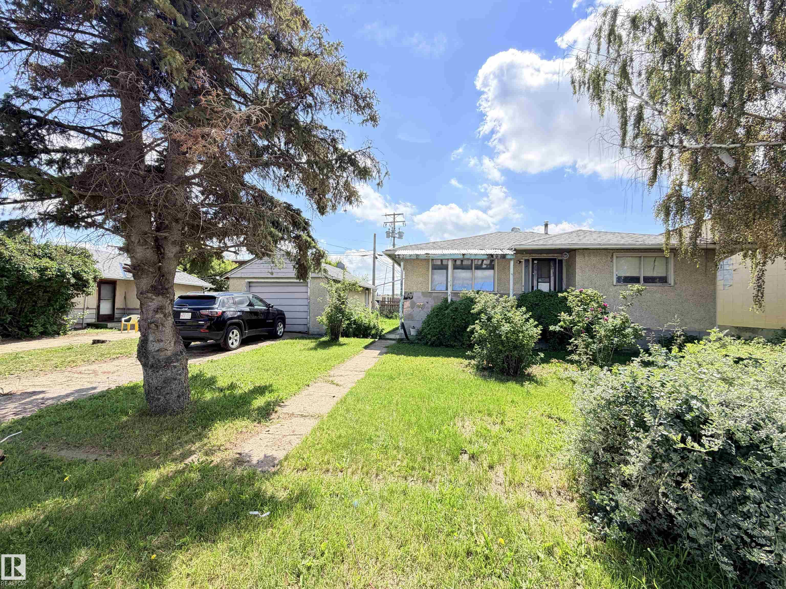 10407 102 Street, Westlock, Alberta, T7P 1K7