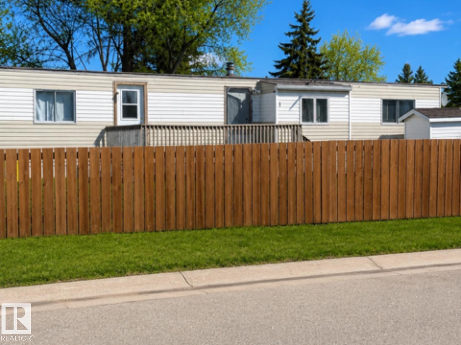 #1 5612 53 Avenue, Cold Lake, Alberta, T9M 1R8