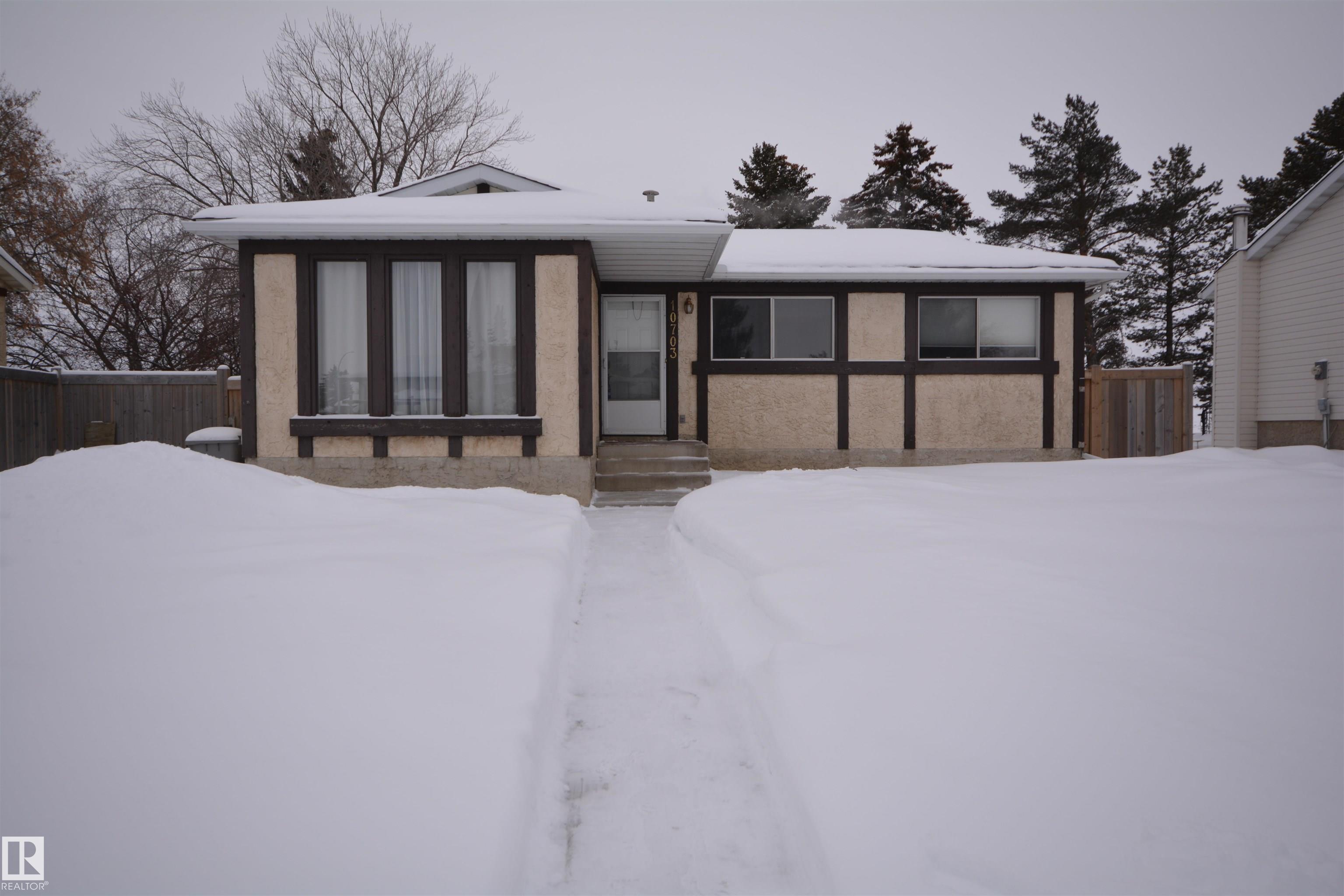 10703 95 Avenue, Morinville, Alberta, T8R 1E3