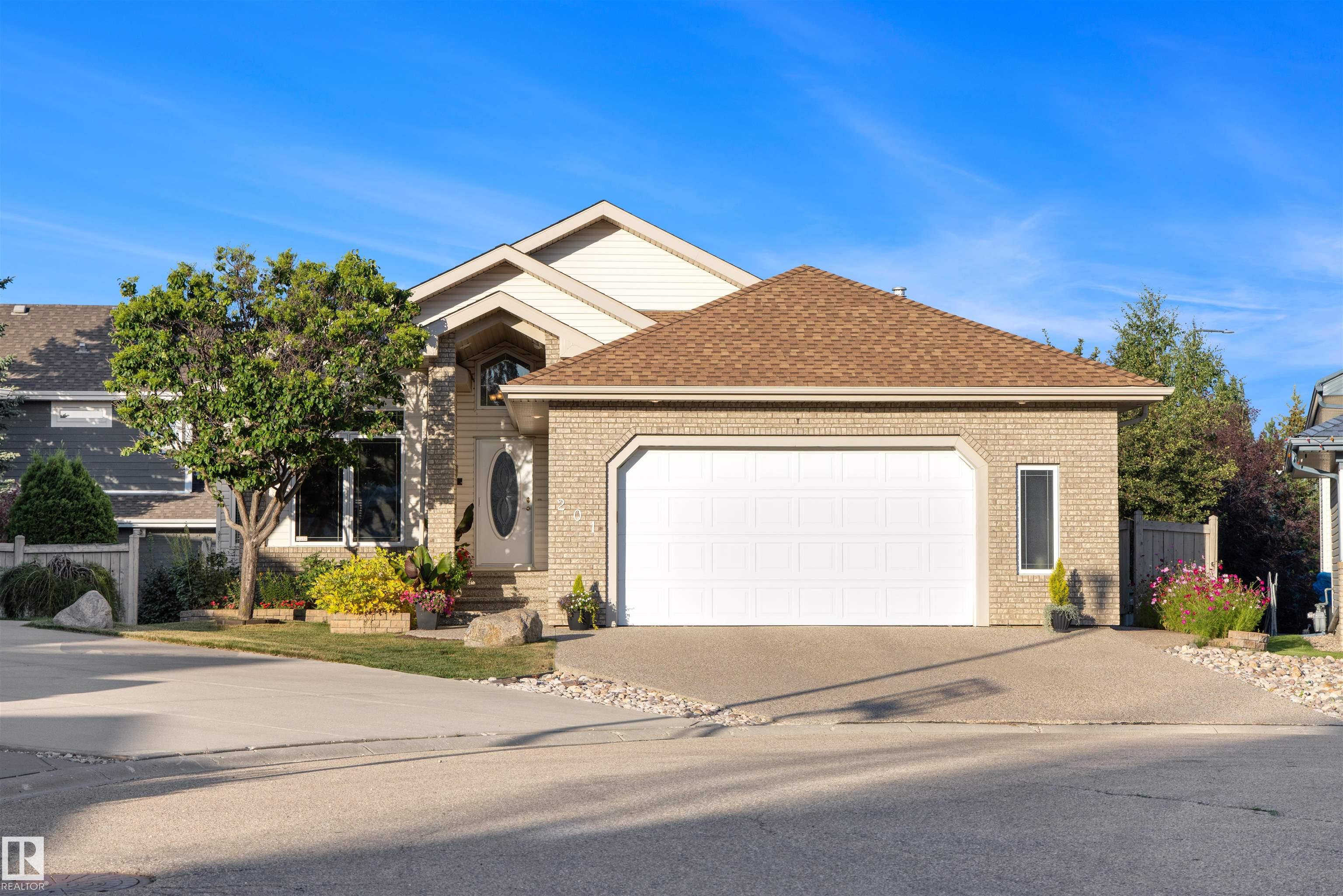 201 Erin Ridge Drive, St. Albert, Alberta, T8N 6Z3