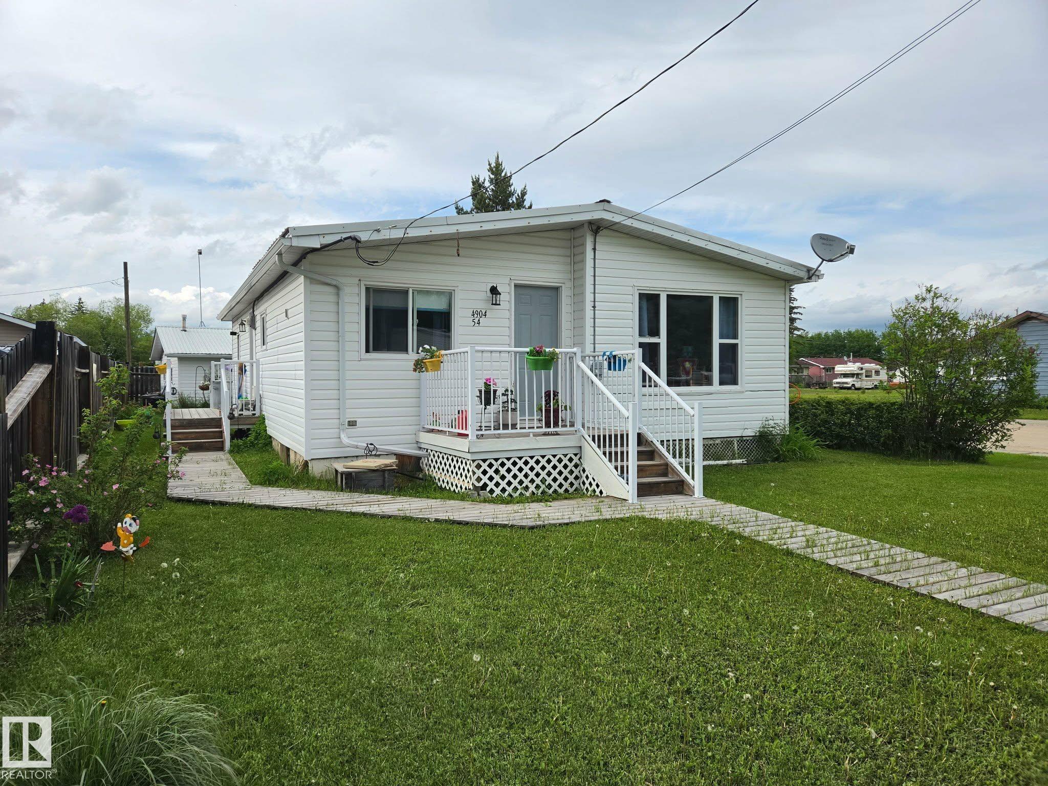 4904 54 Avenue, Wildwood, Alberta, T0E 2M0