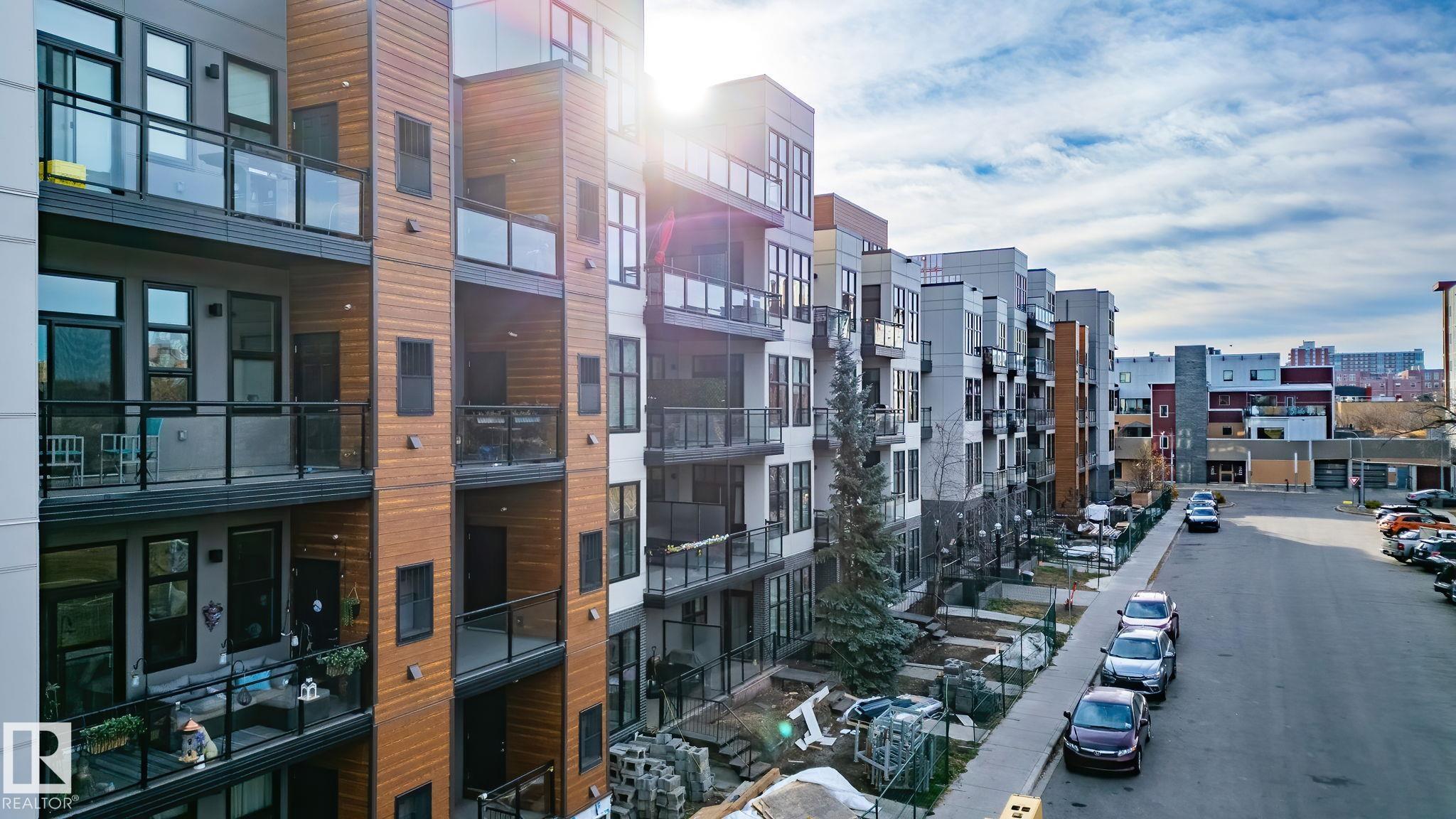 100 10531 117 Street, Edmonton, Alberta, T5H 0A8