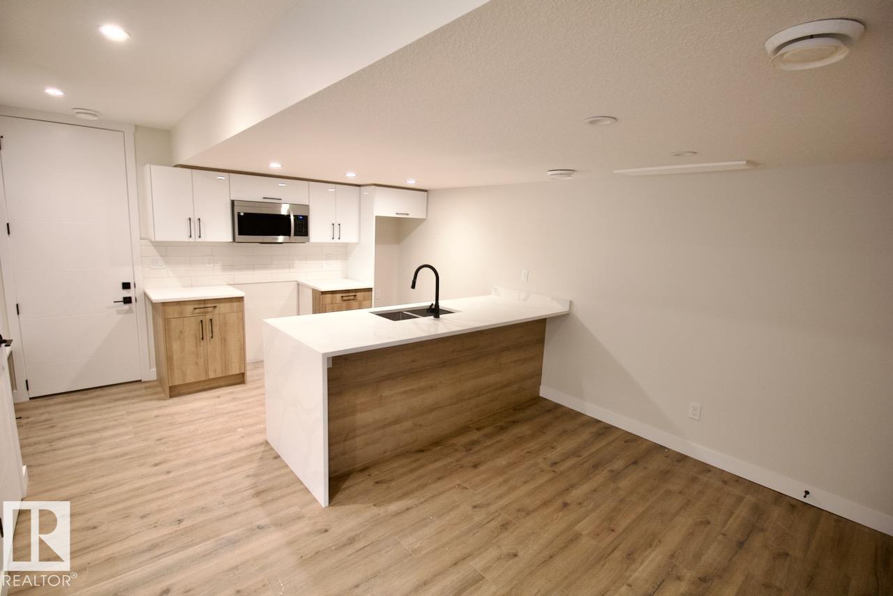 Bsmt 262 Paterson Link, Edmonton, Alberta, T6W 5V3