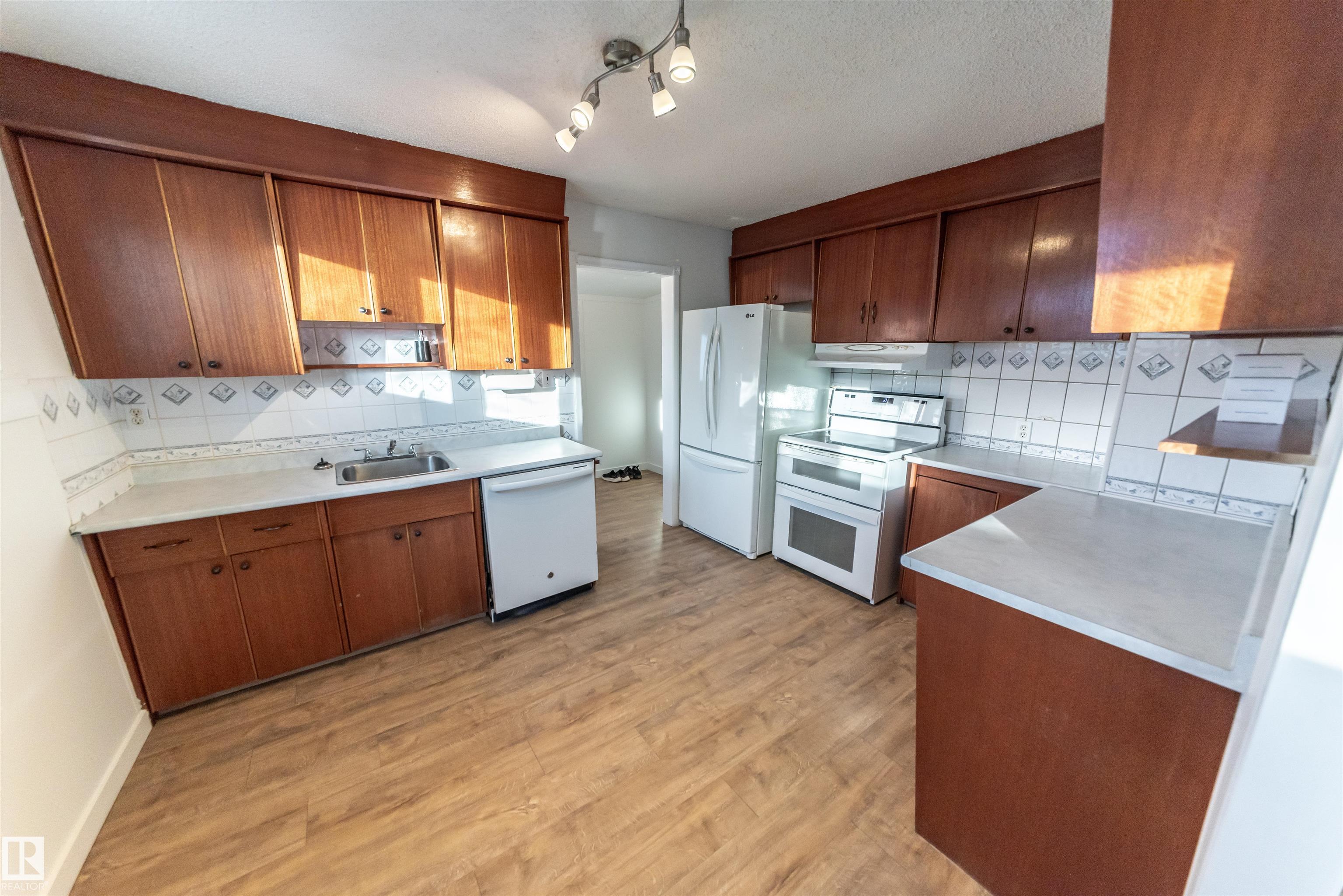 4723 44 Street, Rural Lac Ste. Anne County, Alberta, T0E 0A0