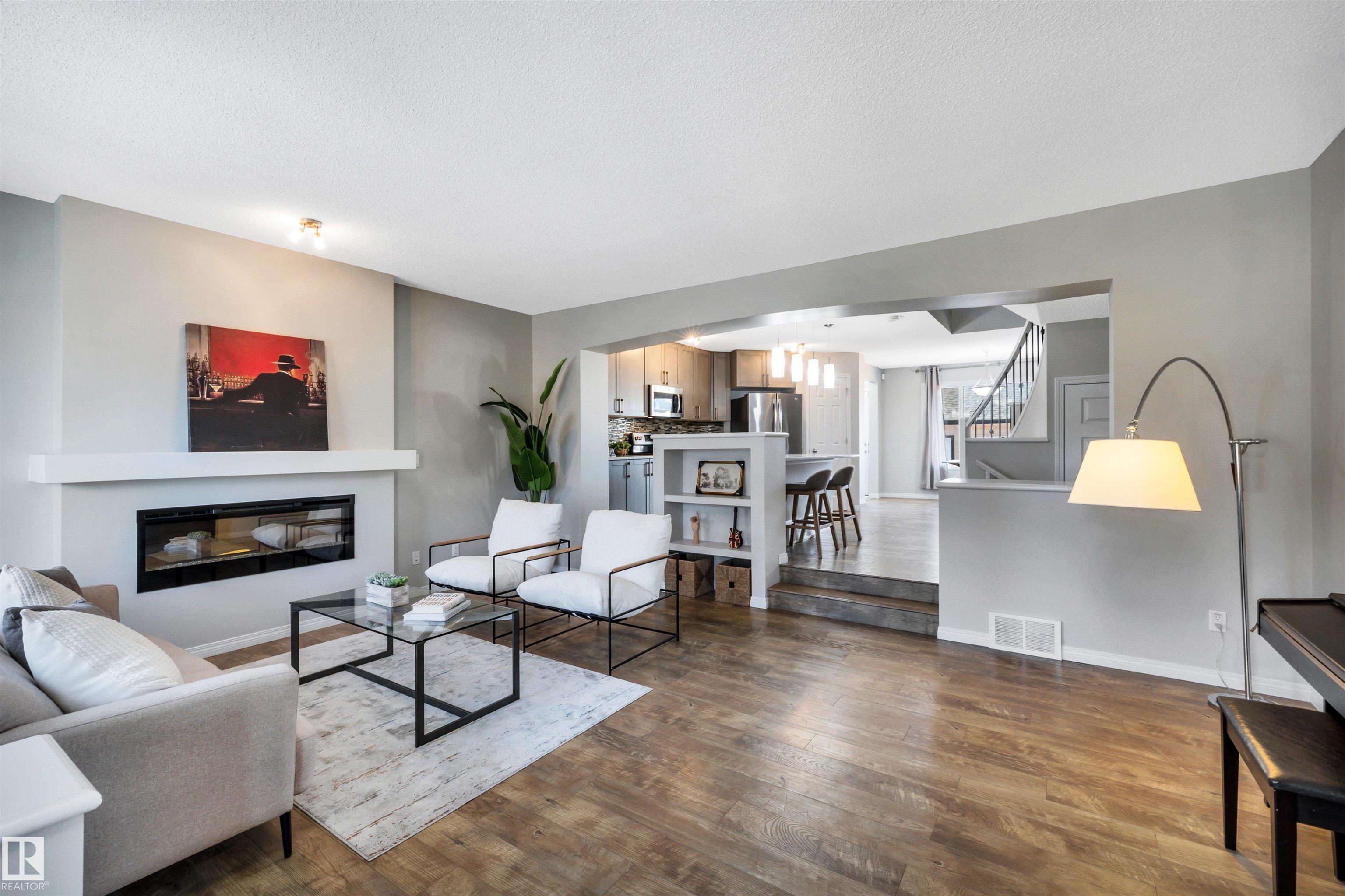 1271 Chappelle Boulevard, Edmonton, Alberta, T6W 3R1