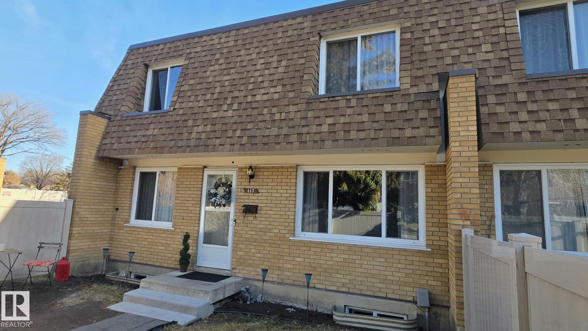 117 Londonderry Square Square, Edmonton, Alberta, T5C 3C4