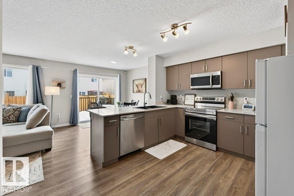 2037 Westerra Loop, Stony Plain, Alberta, T7Z 0H8