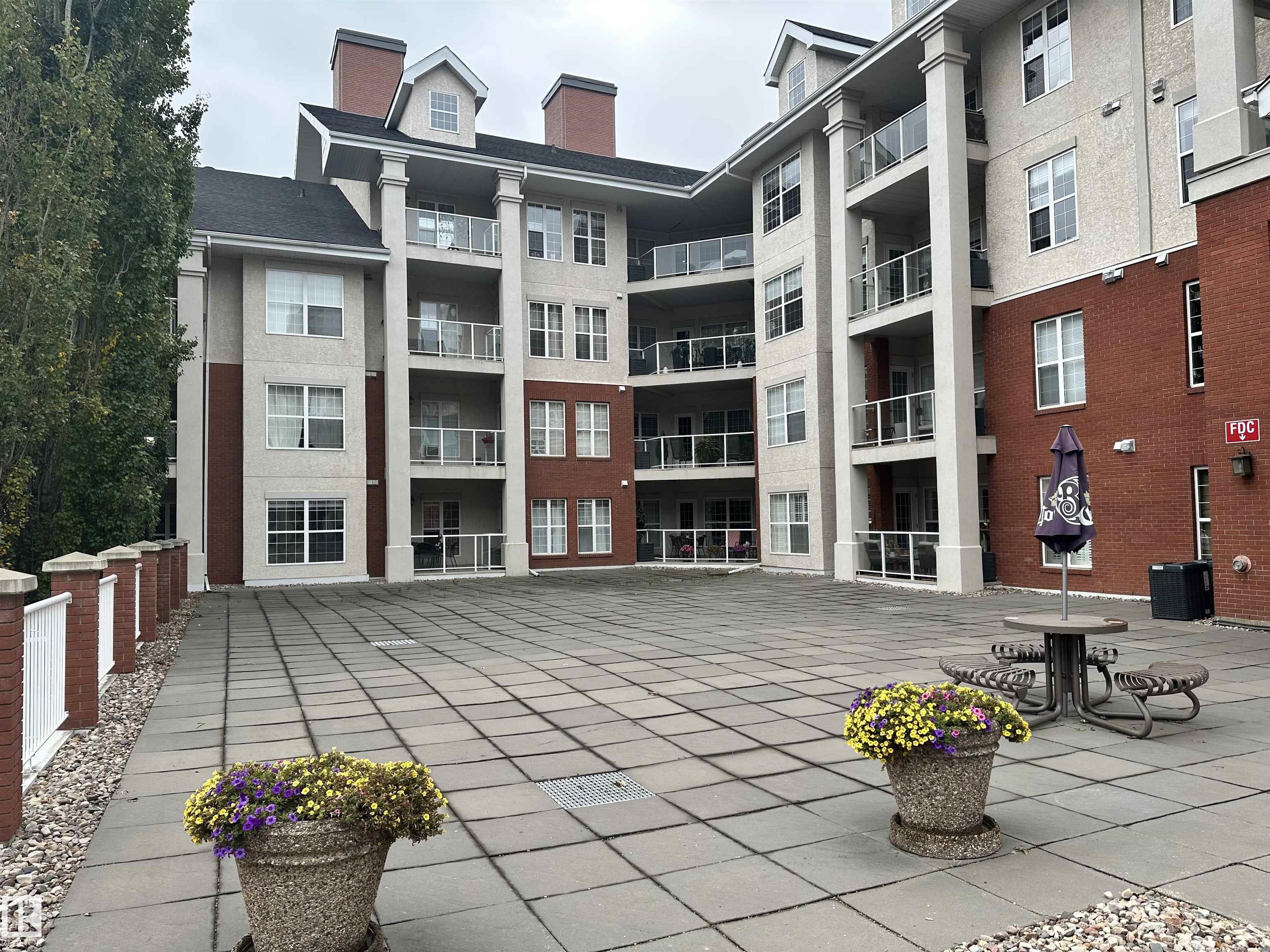 325 45 Inglewood Drive, St. Albert, Alberta, T8B 0B6