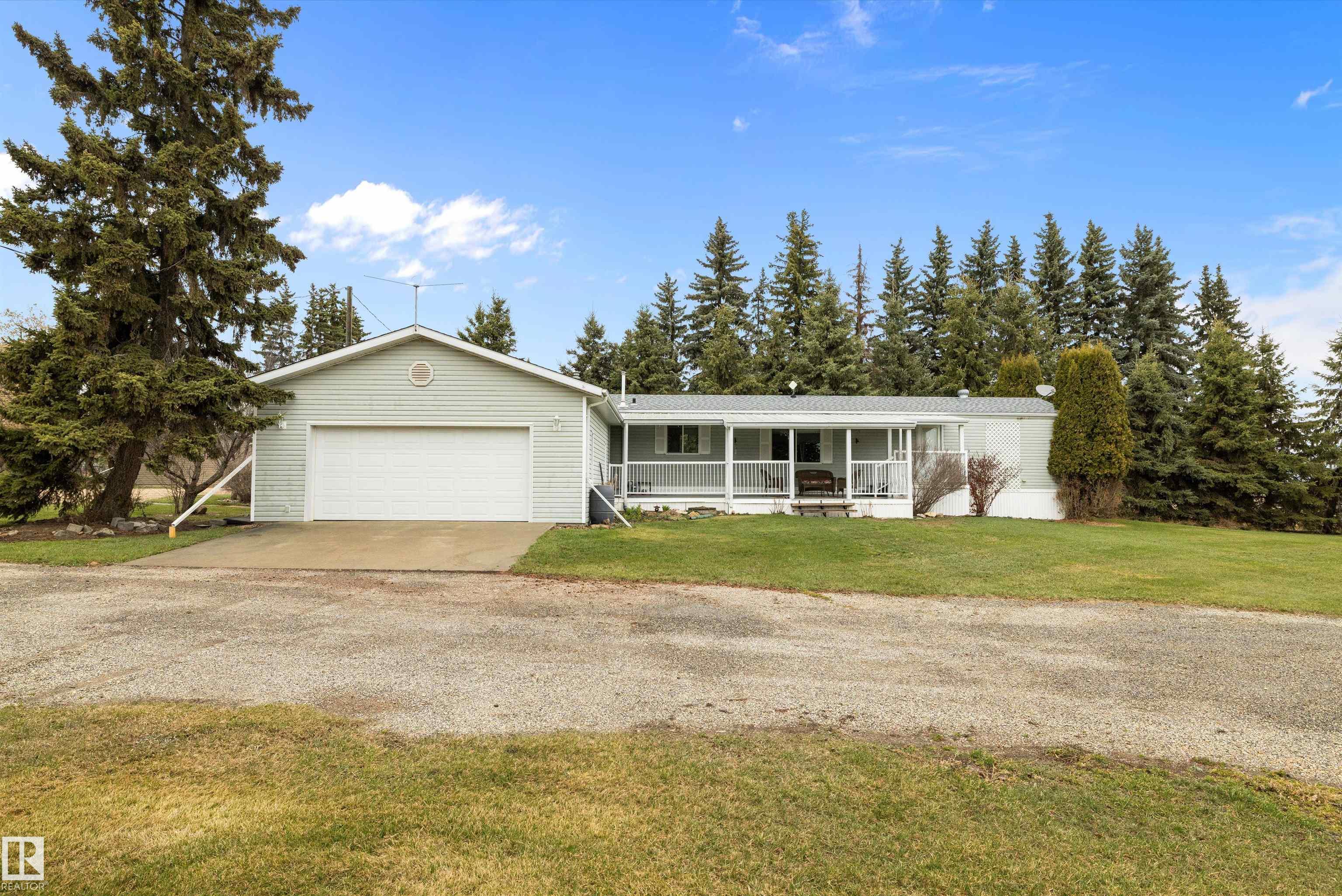 55516 Rge Road 250, Rural Sturgeon County, Alberta, T8R 1P4