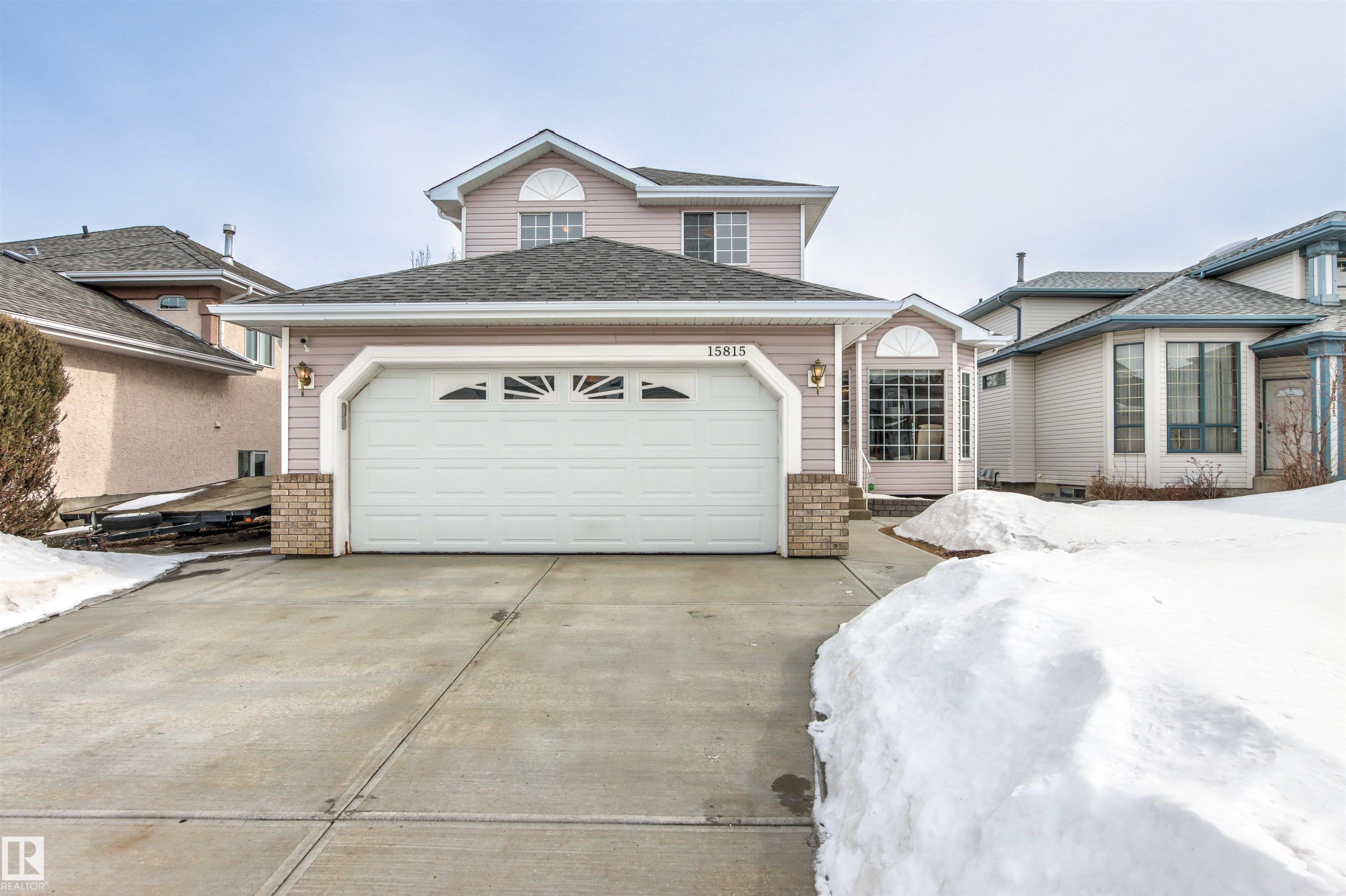 15815 63 Street, Edmonton, Alberta, T5Y 2R8