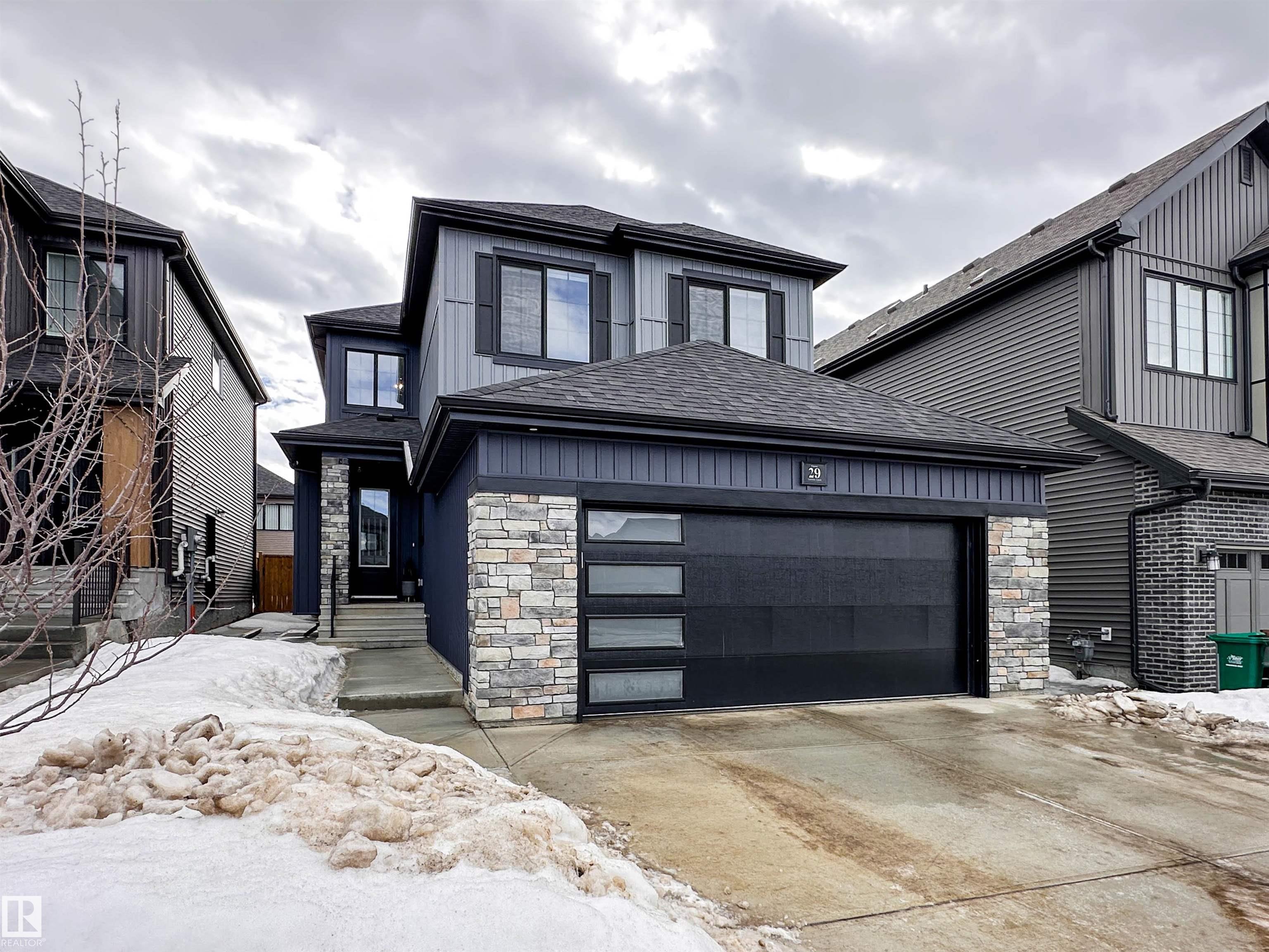 29 Cannes Cove, St. Albert, Alberta, T8T 2C6