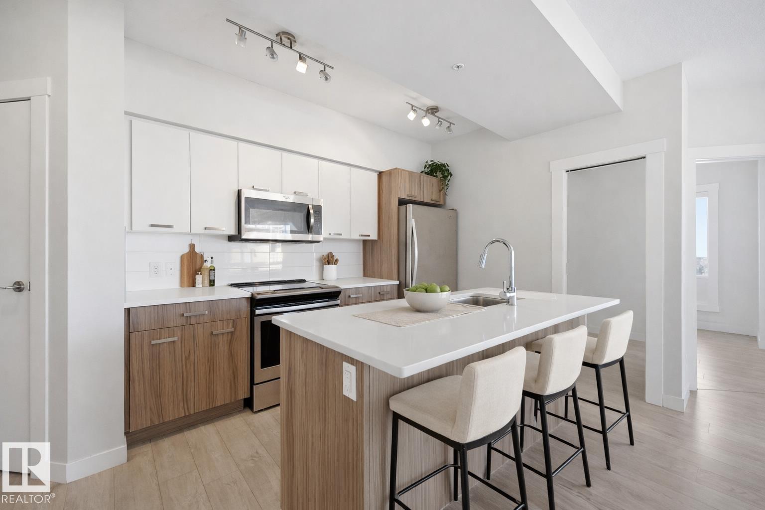 1206 10410 102 Avenue Edmonton Alberta