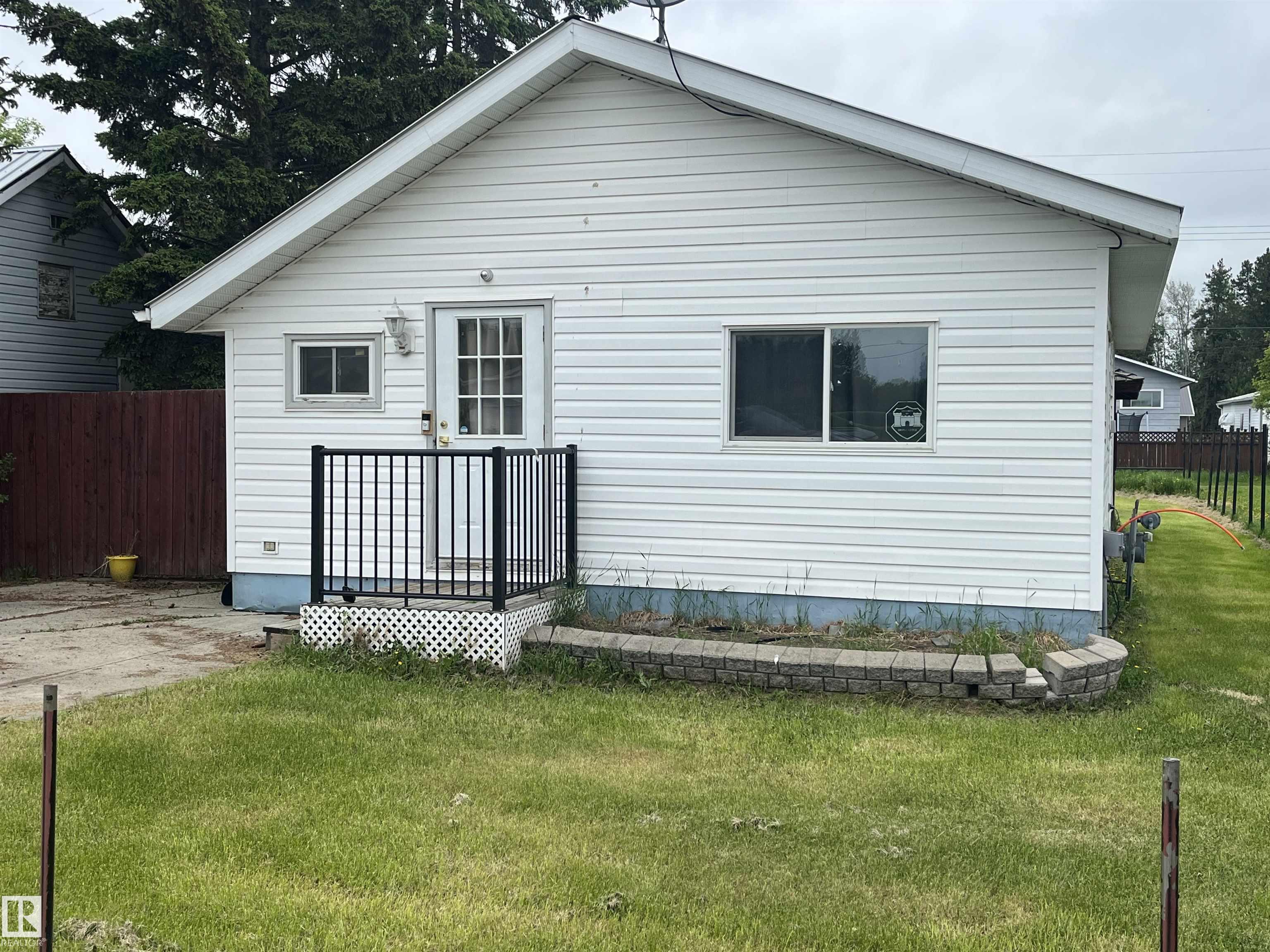 4720 51 Ave, Wildwood, Alberta, T0E 2M0