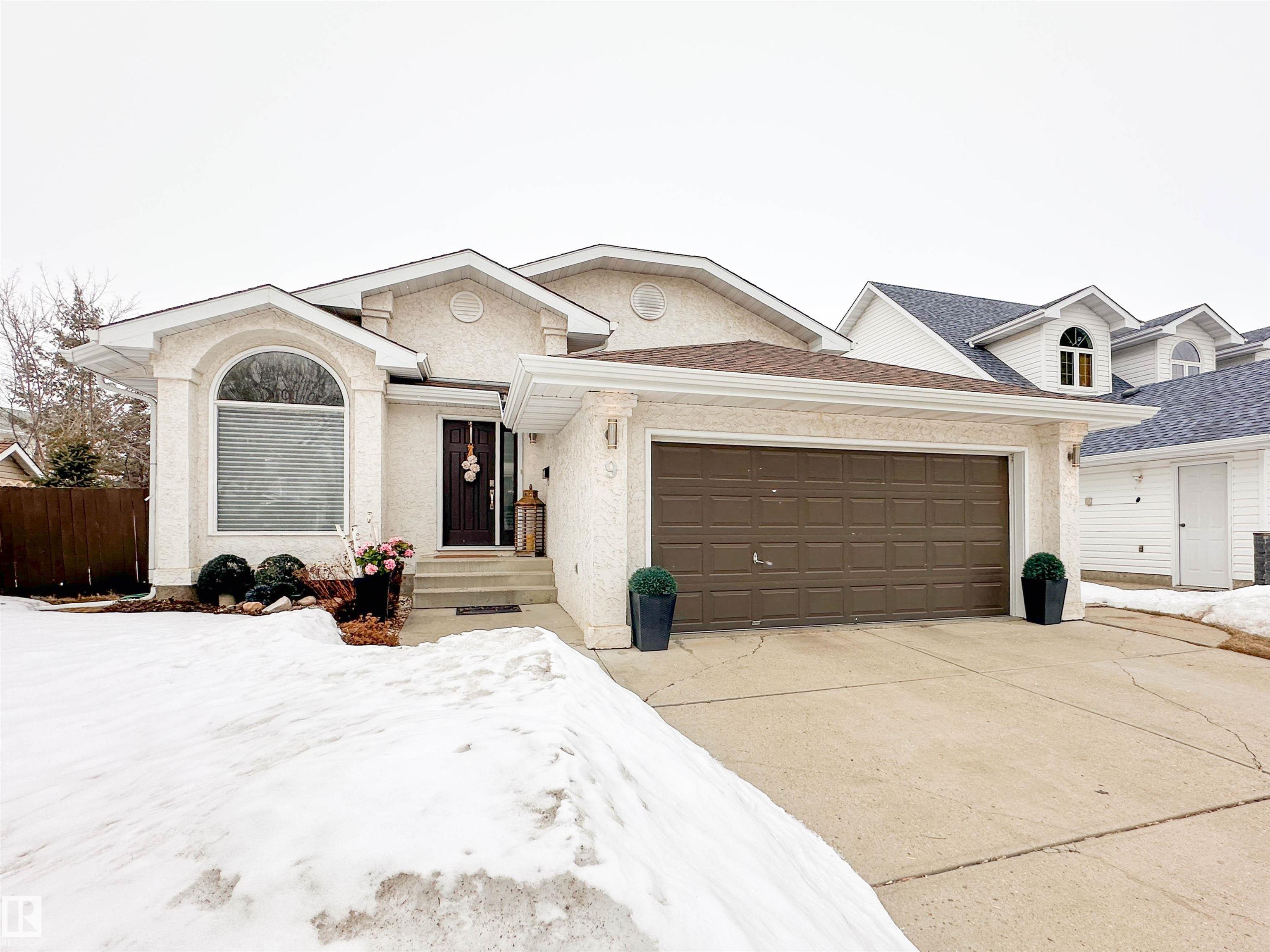 9 Deslauriers Crescent, St. Albert, Alberta, T8N 5Y4
