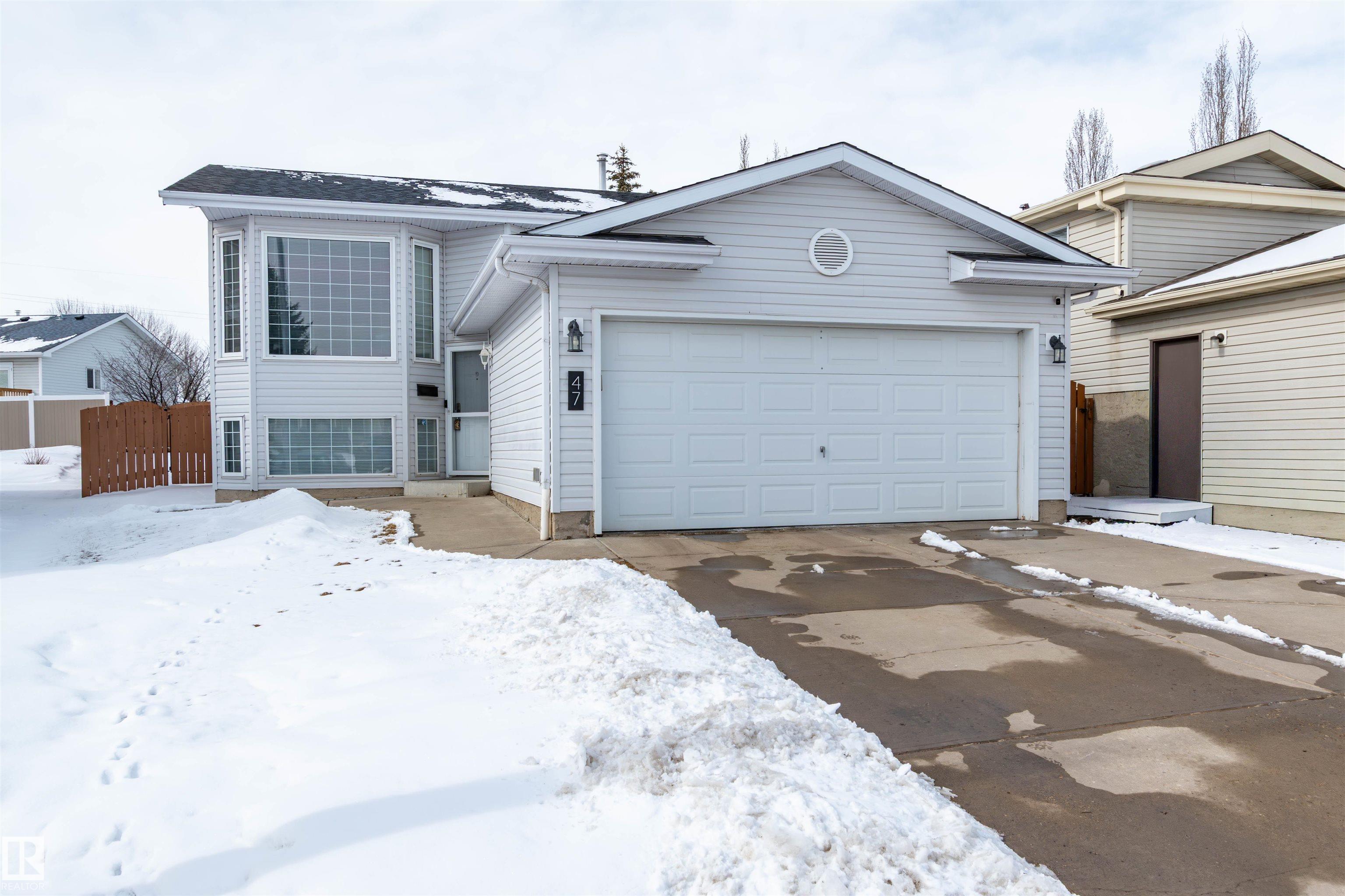 47 Dawson Drive, Sherwood Park, Alberta, T8H 1T7