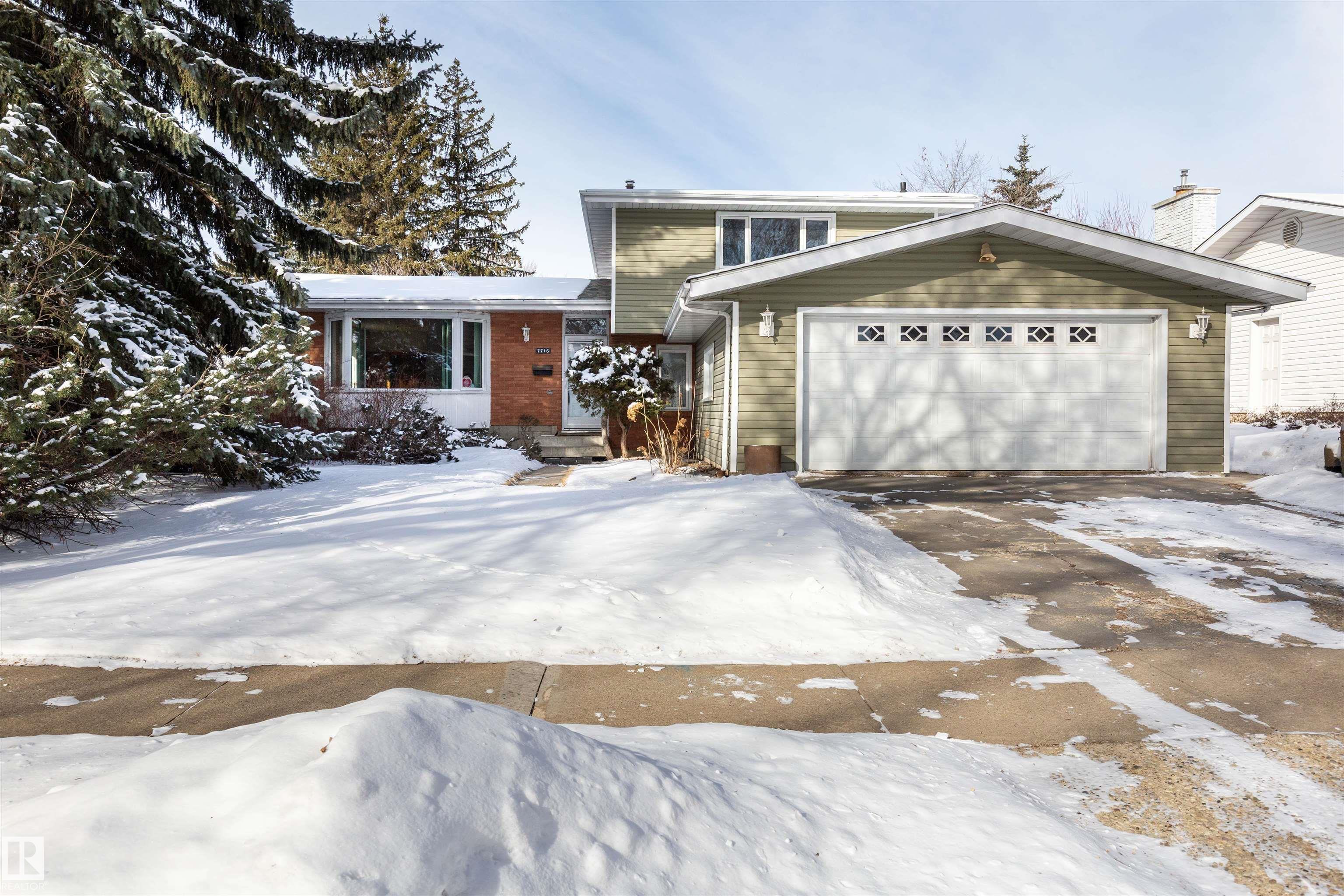 7716 157 Street, Edmonton, Alberta, T5R 2A2