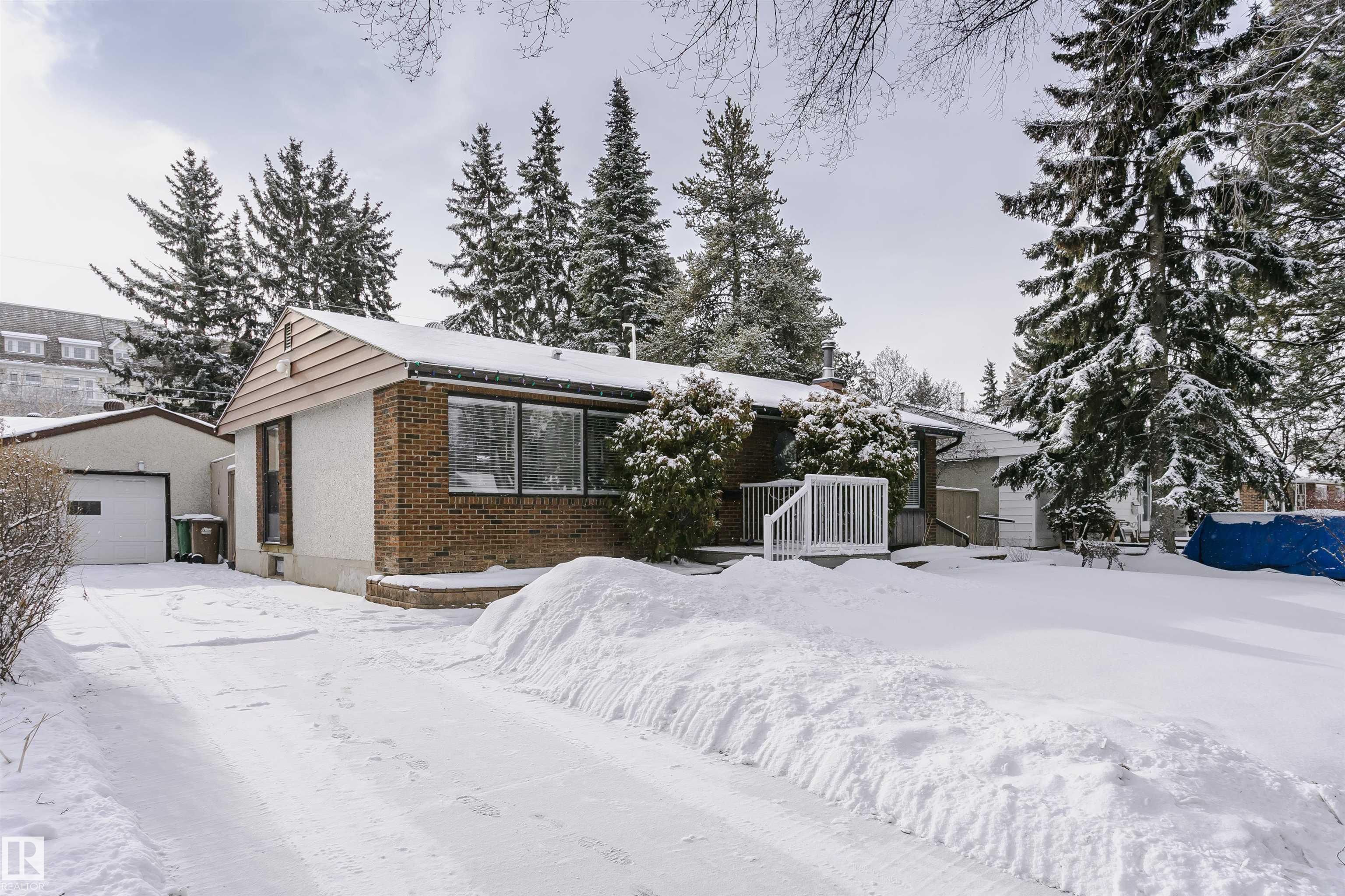 33 Sunnyside Crescent, St. Albert, Alberta, T8N 0J4