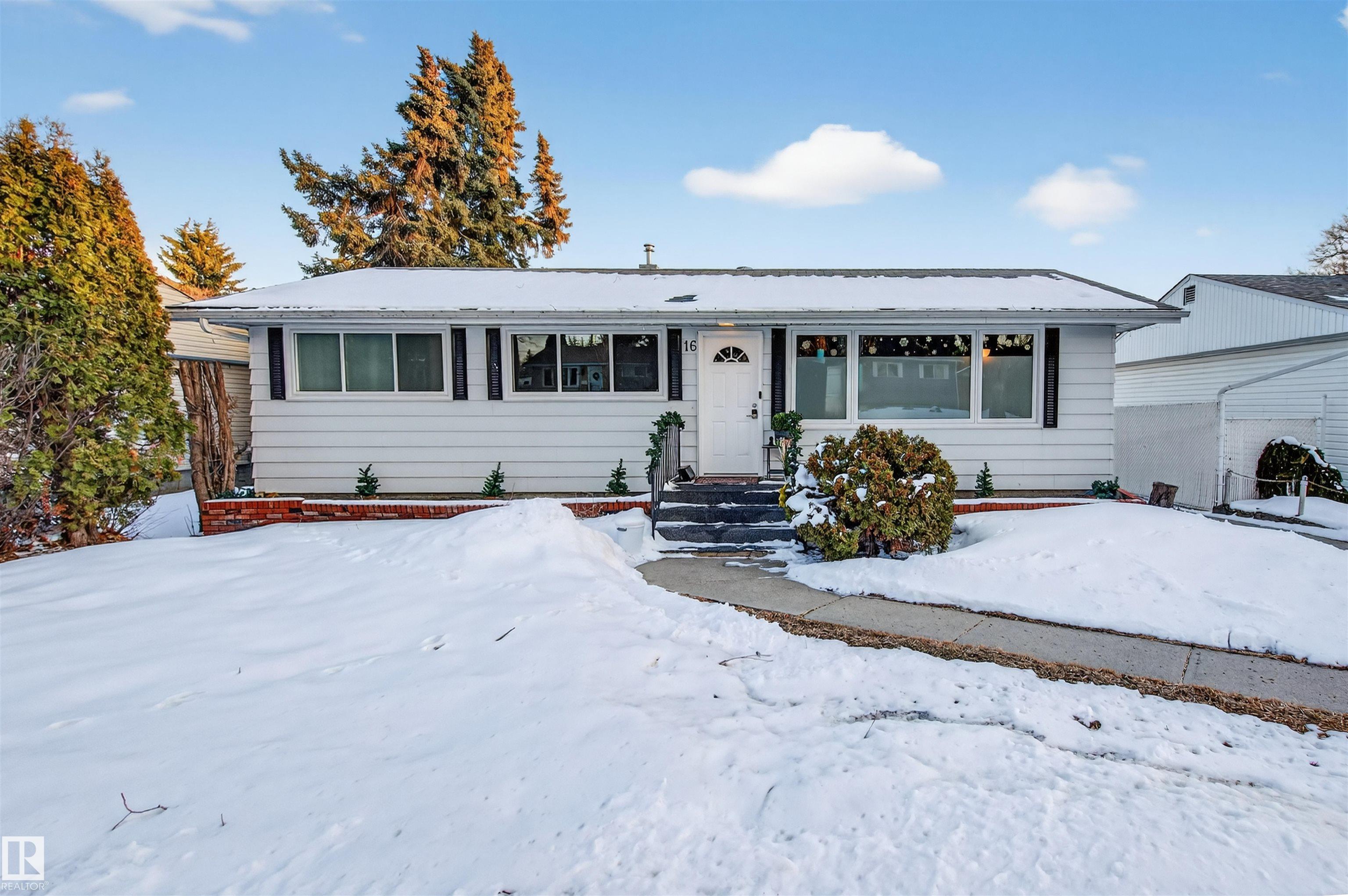 16 Mural Crescent, St. Albert, Alberta, T8N 1J9