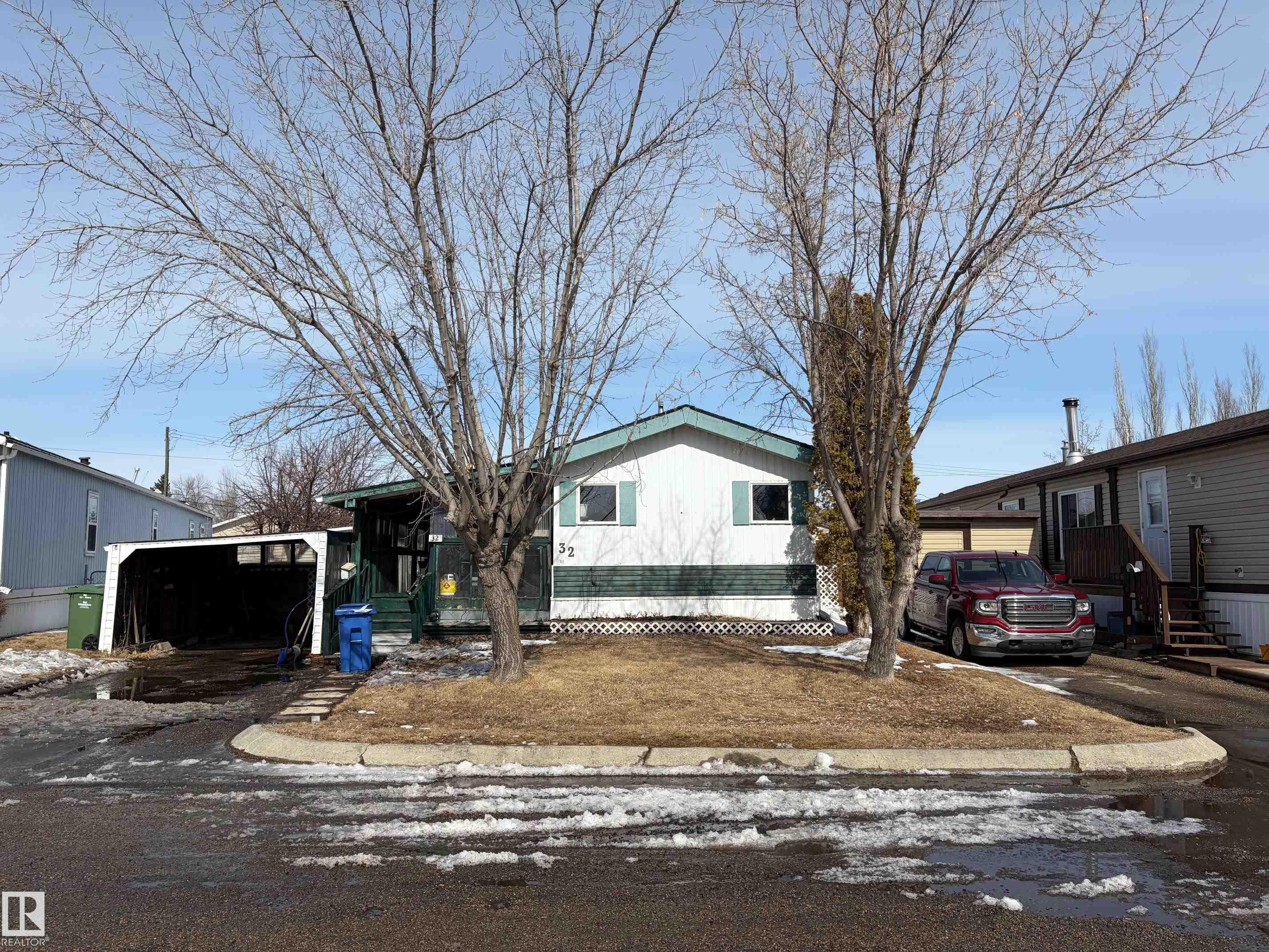 32 4202 45 Street, Wetaskiwin, Alberta, T9A 2L3