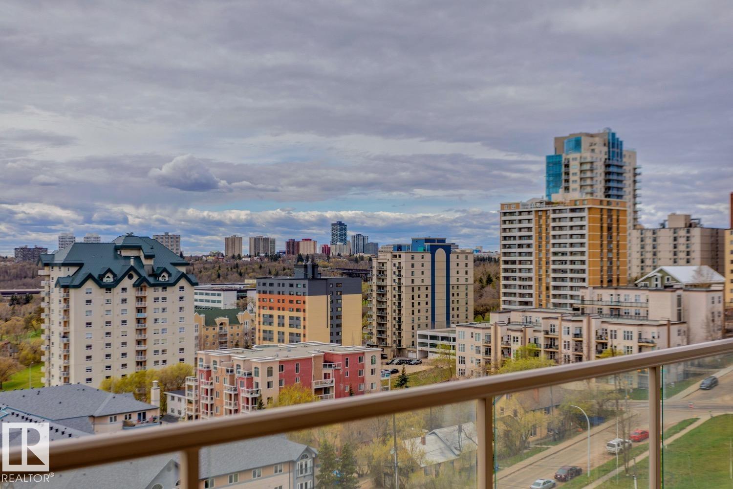 906 9819 104 Street, Edmonton, Alberta, T5K 0Y8
