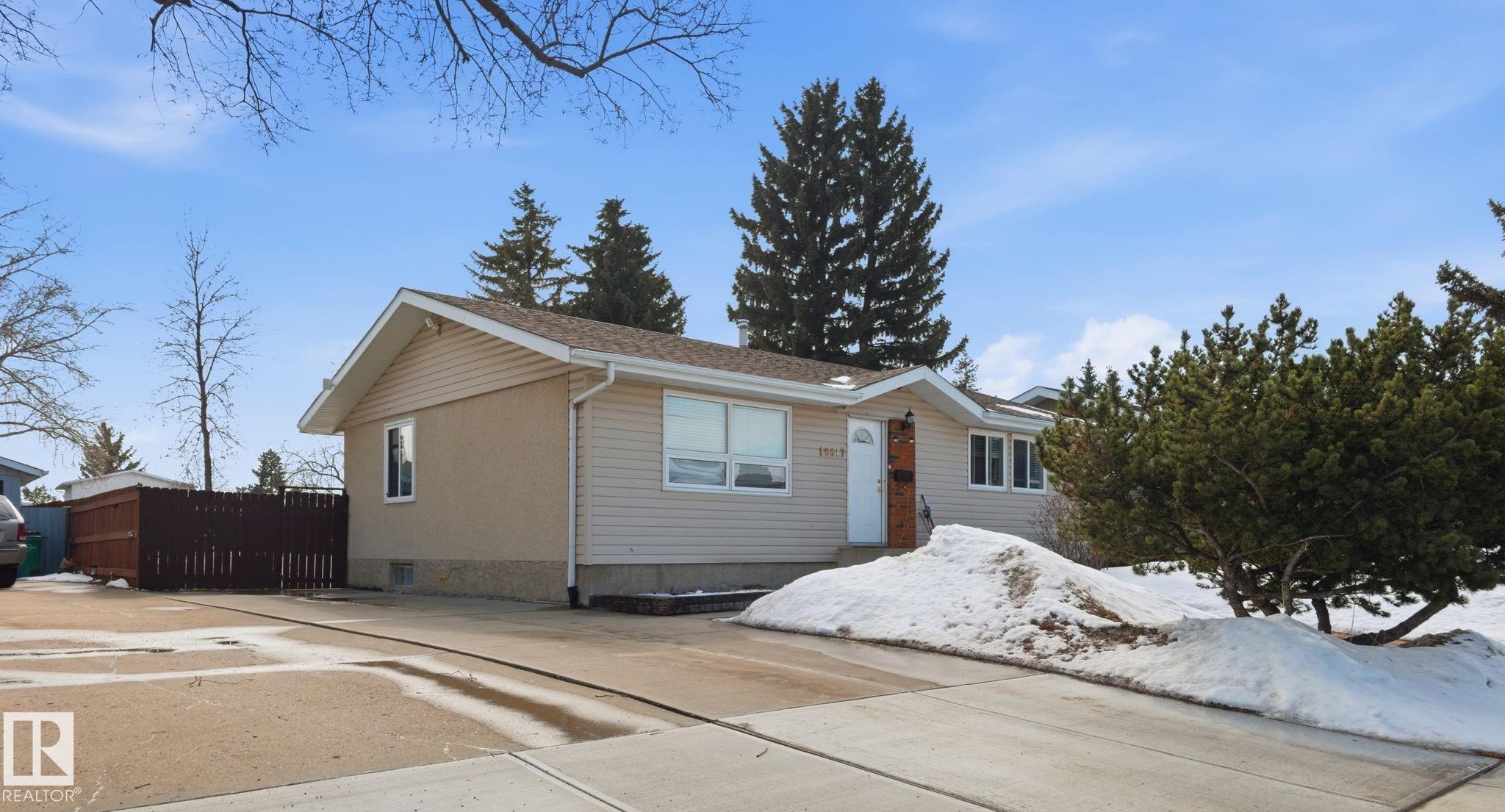 10617 167a Avenue, Edmonton, Alberta, T5X 2Y9