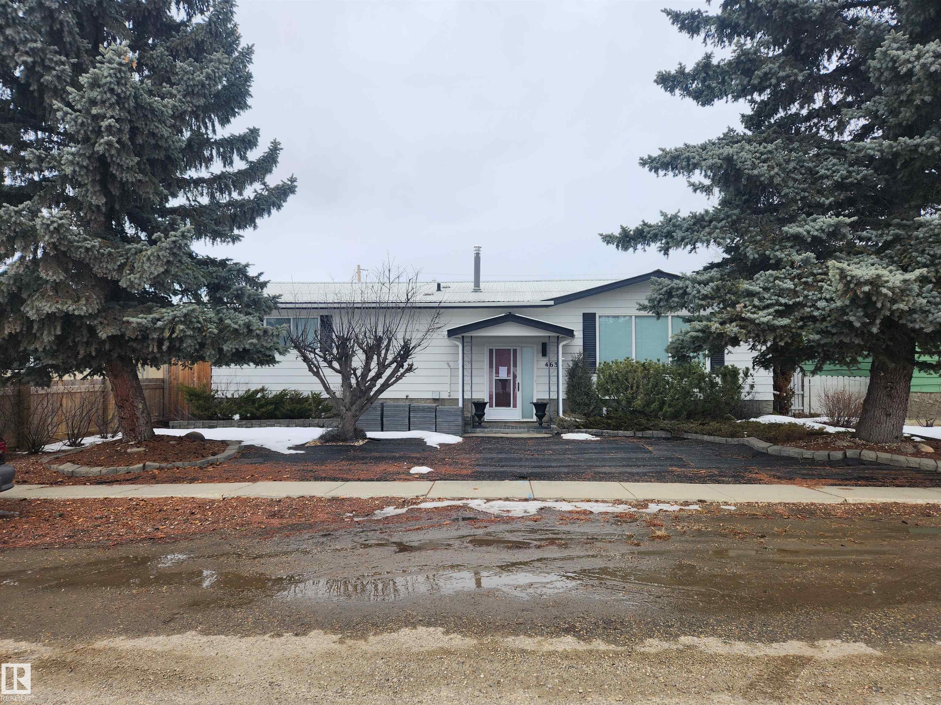 4636 46 Avenue, Evansburg, Alberta, T0E 0T0