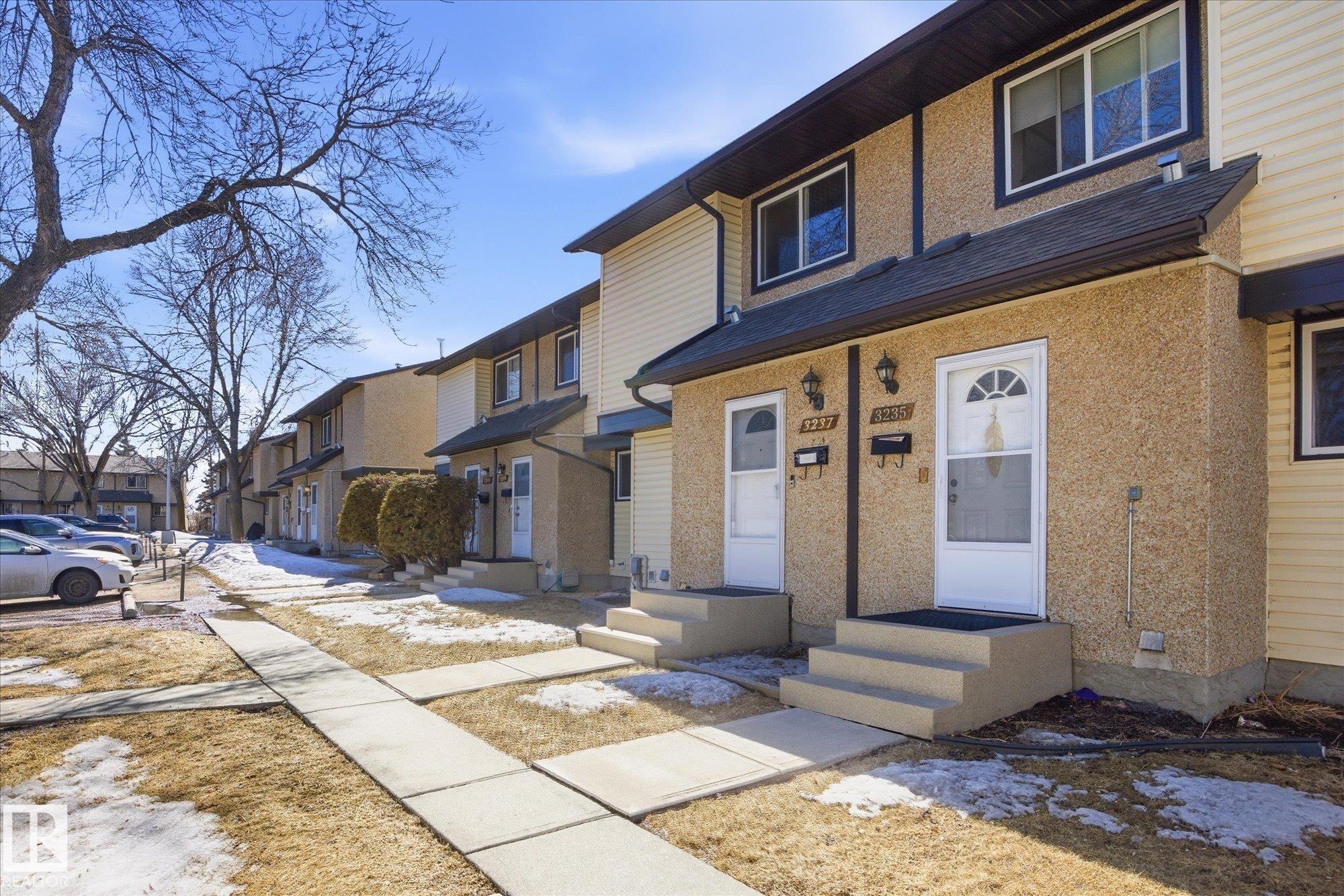 3237 142 Avenue, Edmonton, Alberta, T5Y 1H9