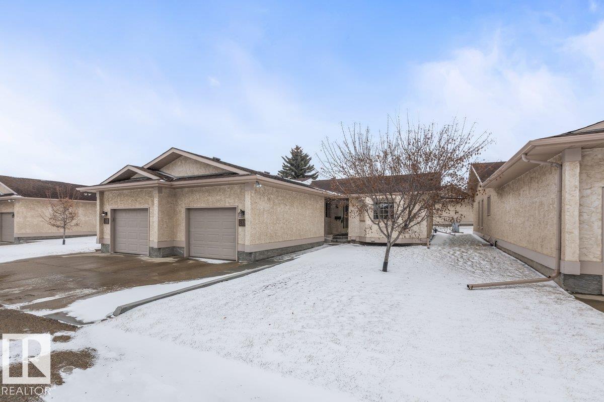 219 Knottwood Road N, Edmonton, Alberta, T6K 4B9