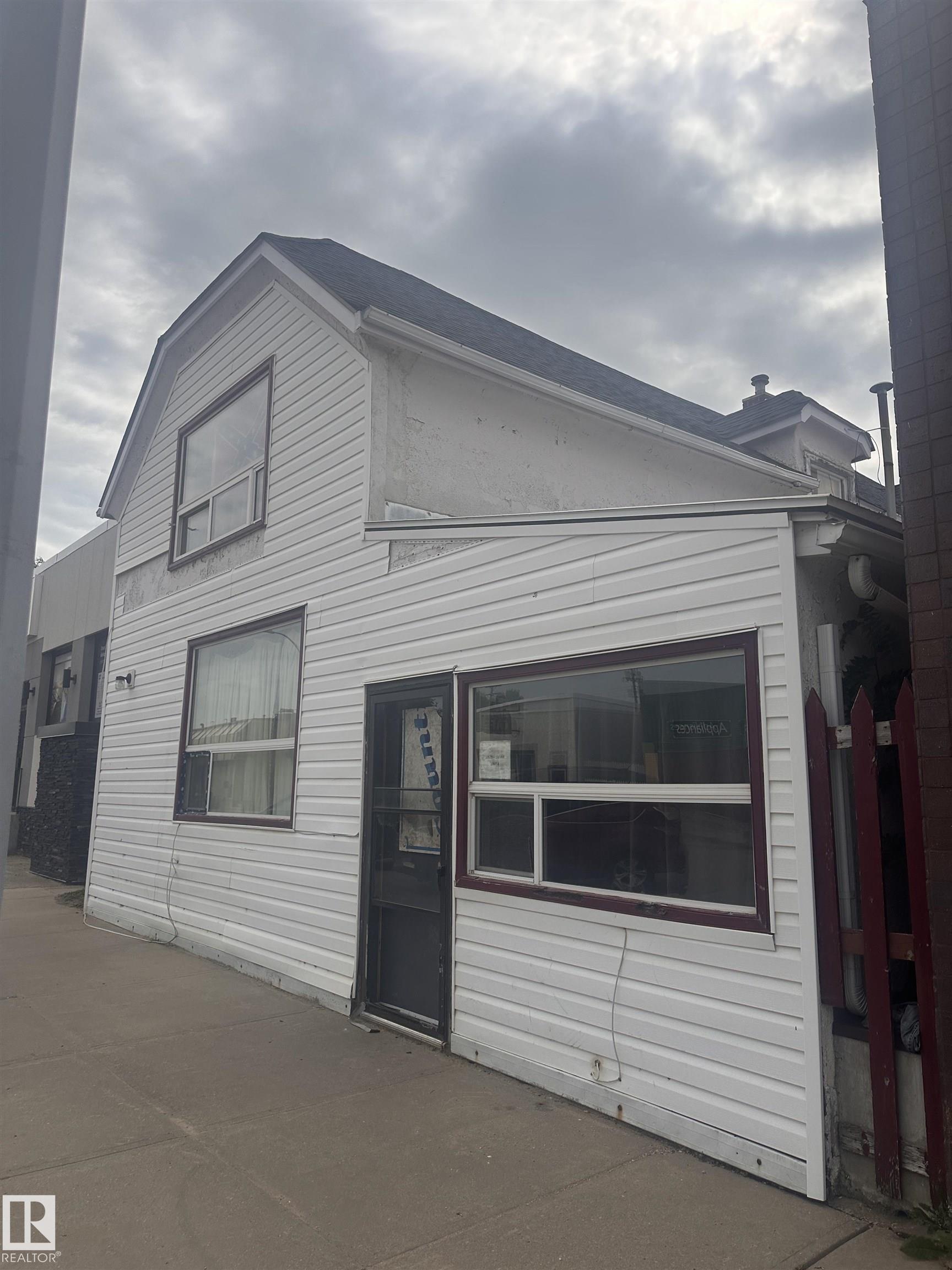 10528 100 Avenue, Westlock, Alberta, T0G 2J9