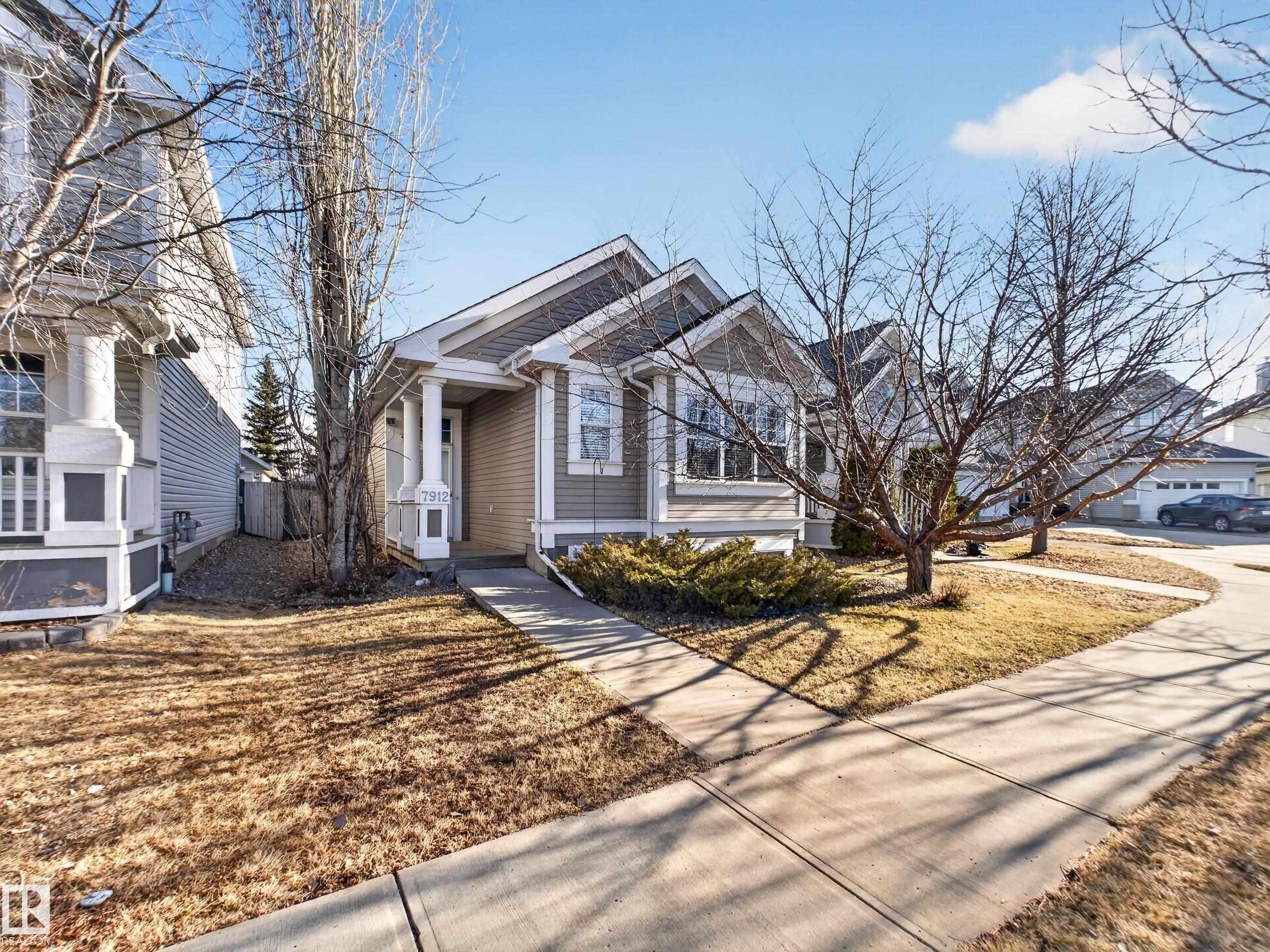 7912 10 Avenue, Edmonton, Alberta, T6X 1E7