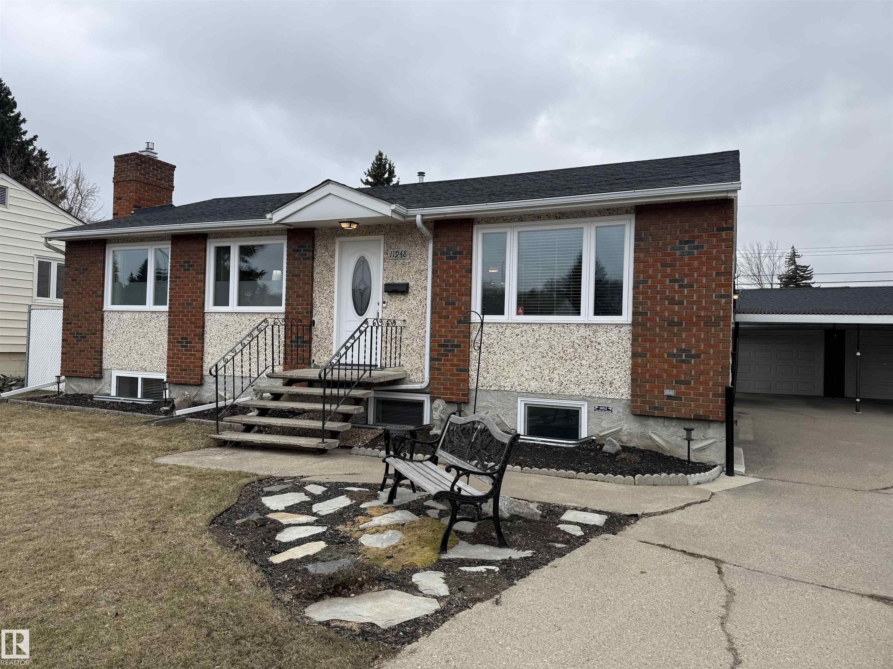11948 132 Street, Edmonton, Alberta, T5L 1P4