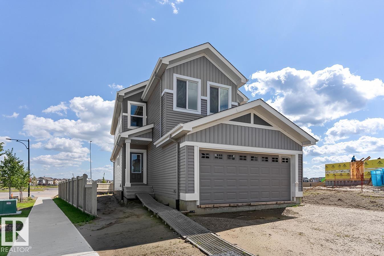 20803 40 Avenue, Edmonton, Alberta, T6M 3G1